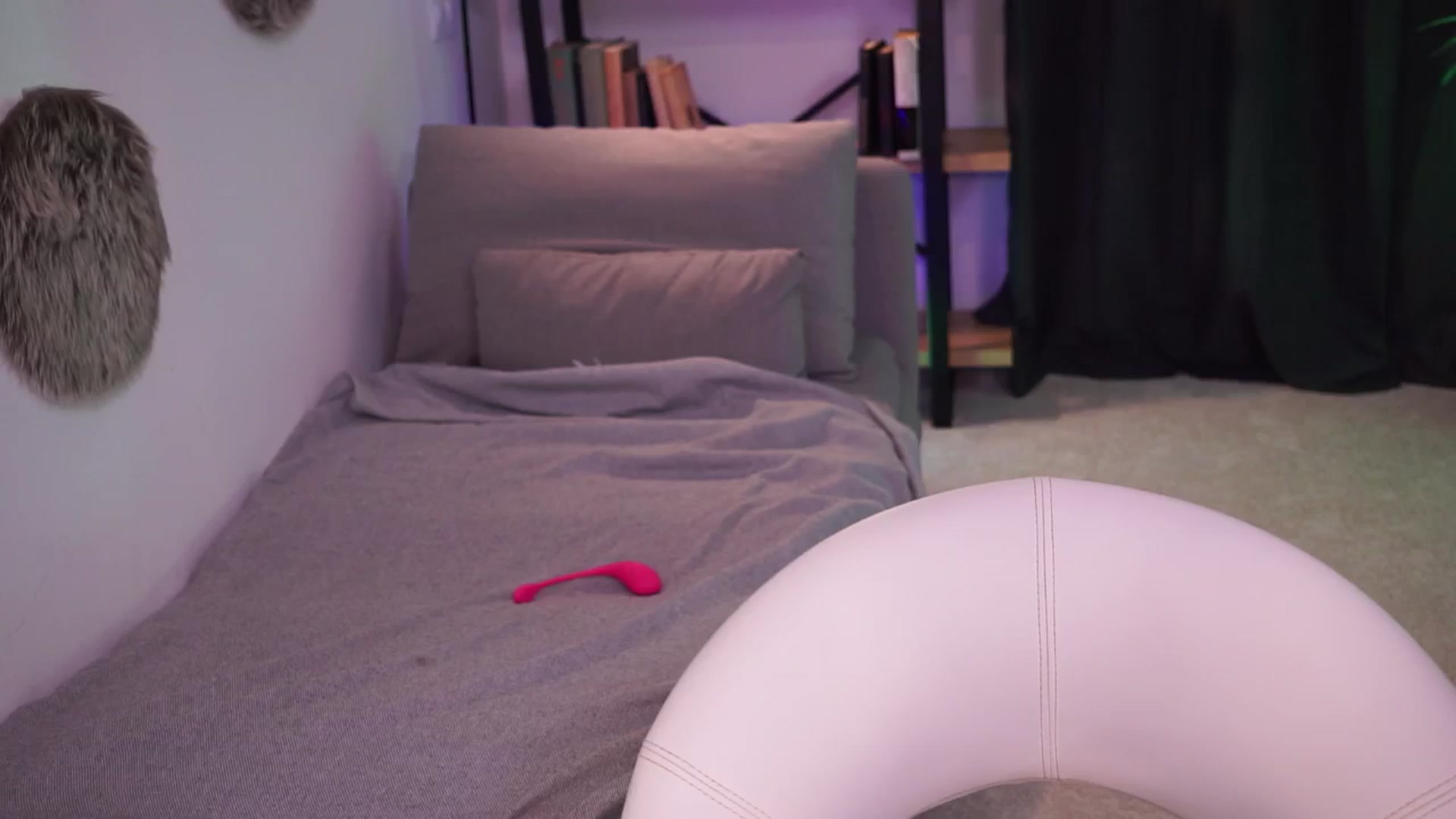 Gallery image thumbnail from Manelikpearce's myfreecams stream on, 10/06/2024, 11:50 image 1 of 20