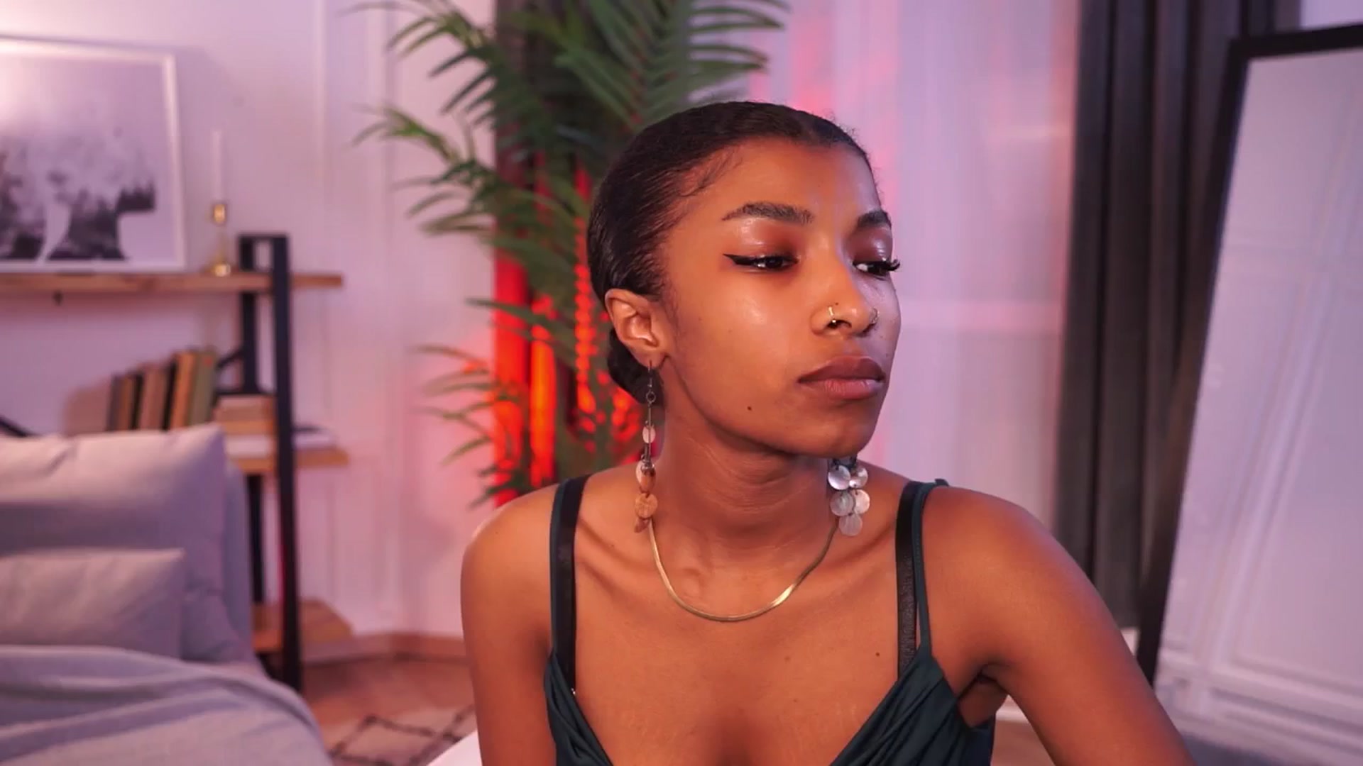 Gallery image thumbnail from Manelikpearce's myfreecams stream on, 10/19/2024, 16:44 image 1 of 20