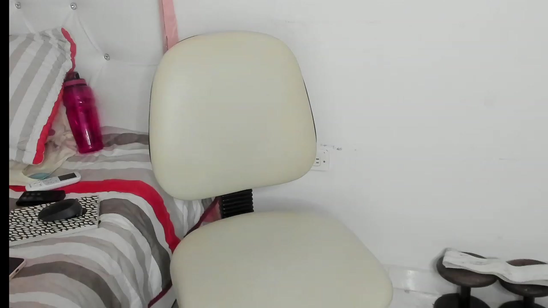 Gallery image thumbnail from Manelyk222's myfreecams stream on, 01/04/2023, 23:46 image 10 of 20