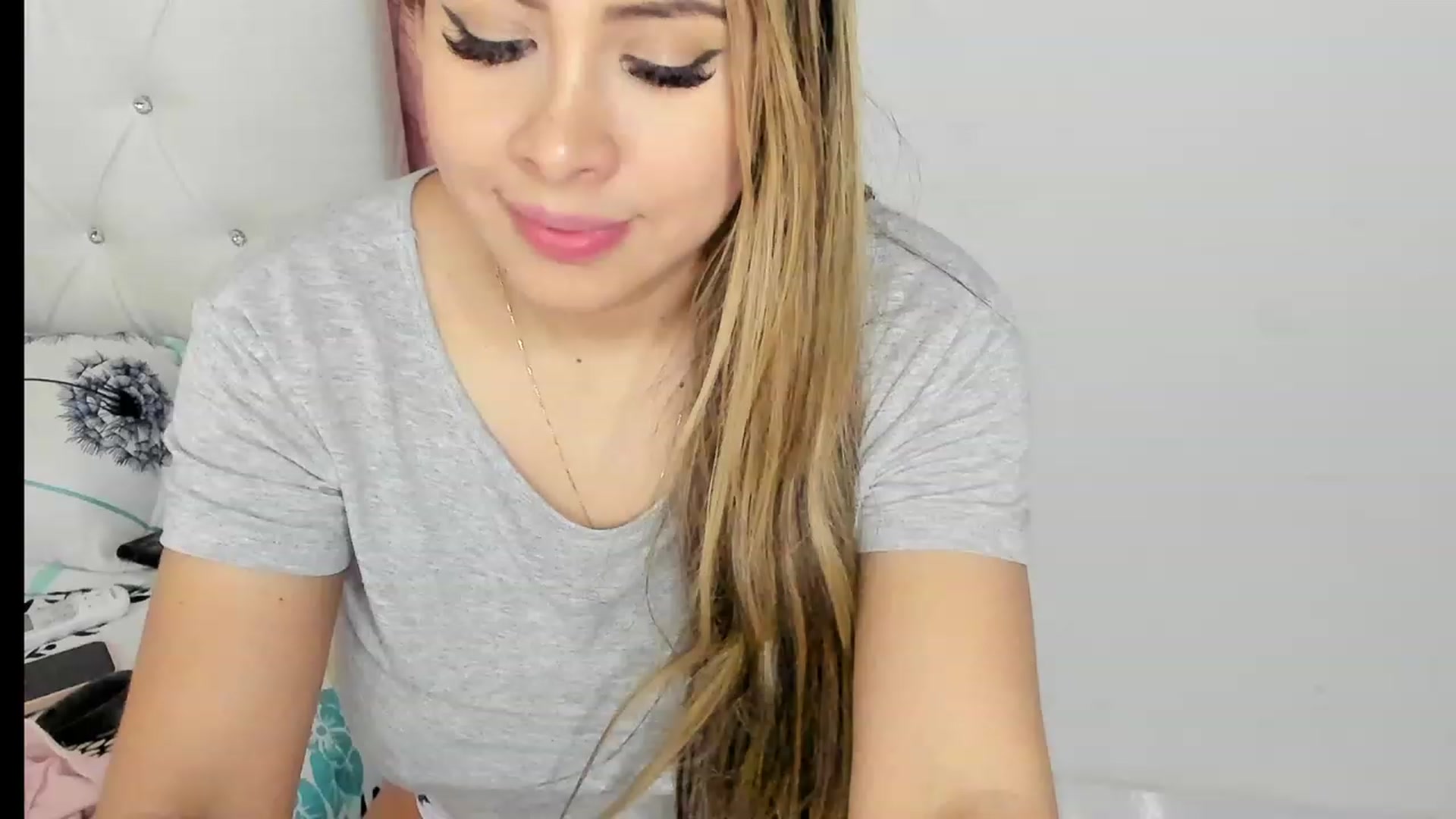 Gallery image thumbnail from Manelyk222's myfreecams stream on, 02/06/2023, 02:42 image 1 of 20
