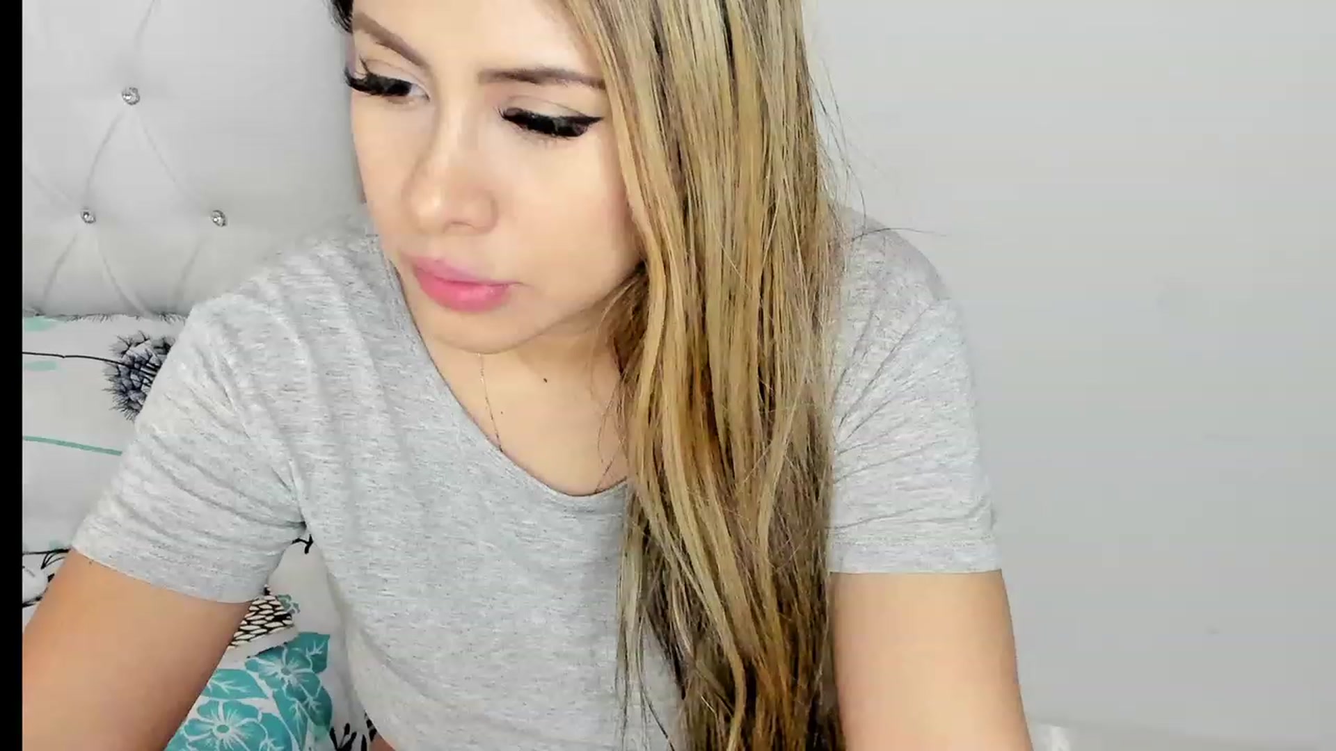 Gallery image thumbnail from Manelyk222's myfreecams stream on, 02/06/2023, 06:23 image 10 of 20