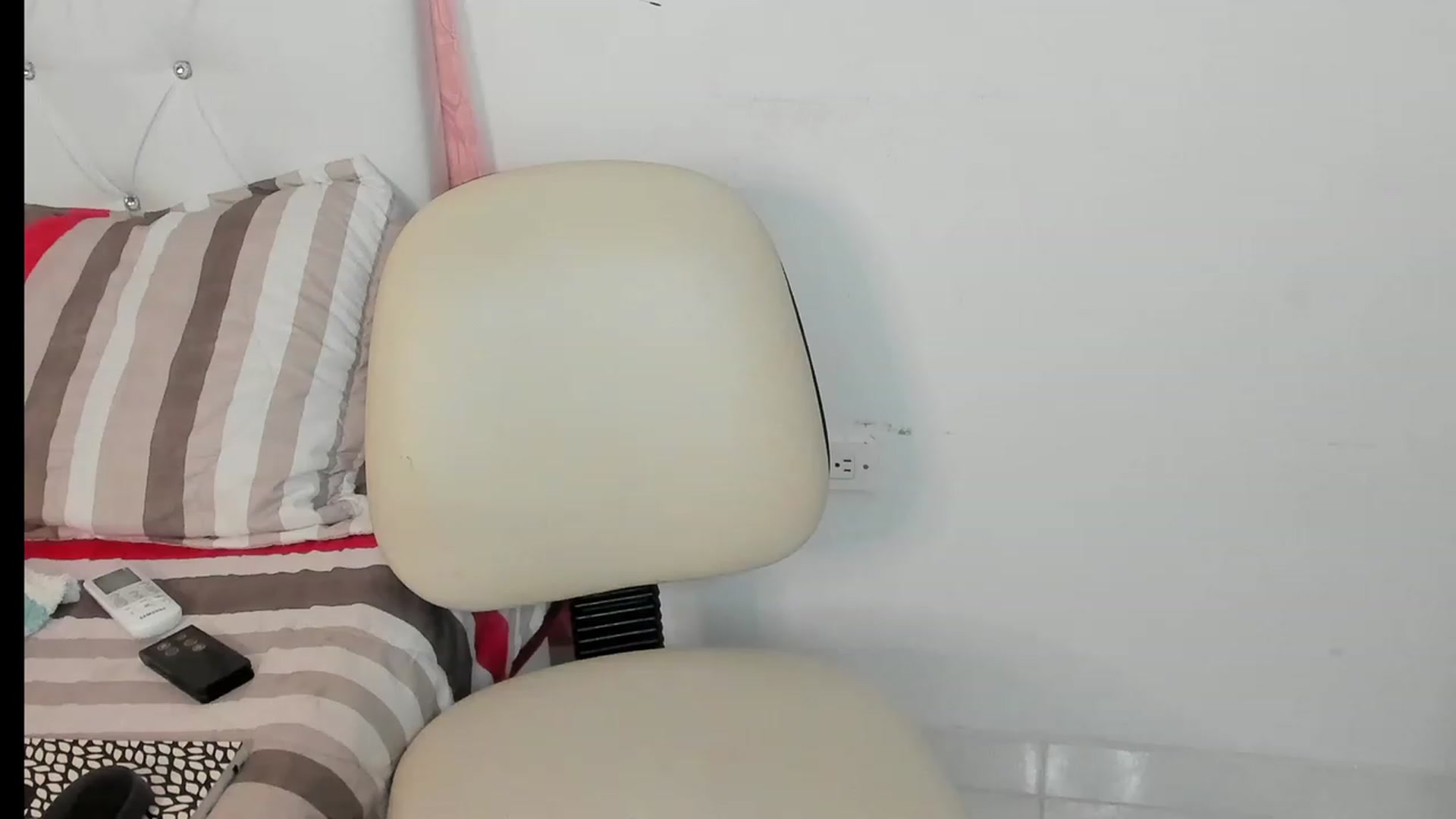 Gallery image thumbnail from Manelyk222's myfreecams stream on, 04/03/2023, 24:11 image 20 of 20
