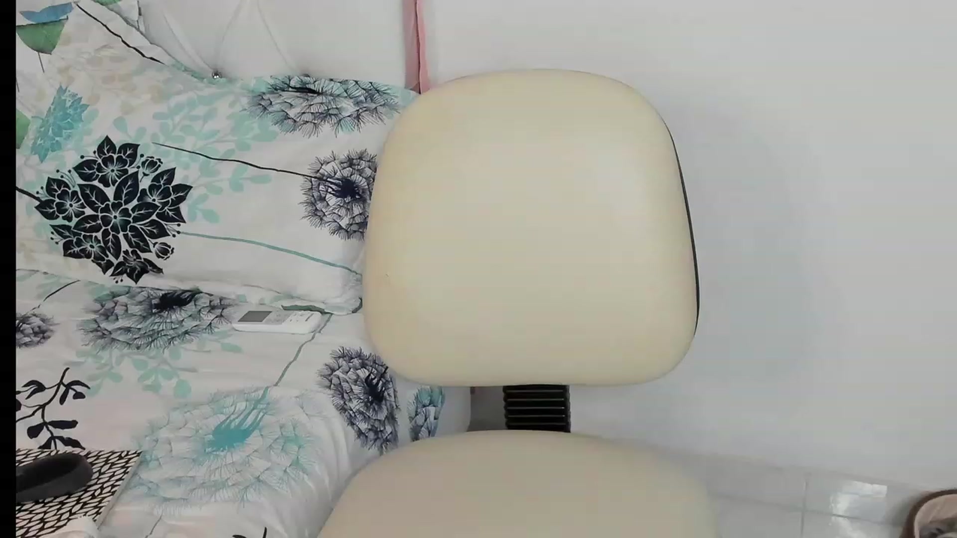 Gallery image thumbnail from Manelyk222's myfreecams stream on, 05/05/2023, 01:47 image 4 of 20