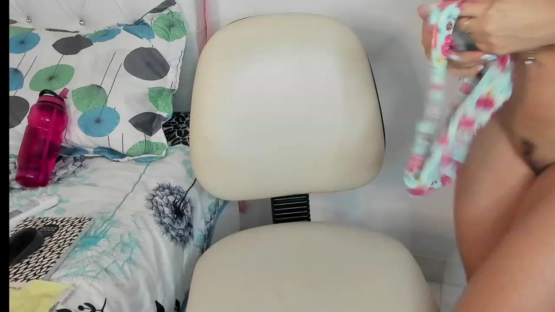 Gallery image thumbnail from Manelyk222's myfreecams stream on, 05/07/2023, 19:27 image 1 of 20