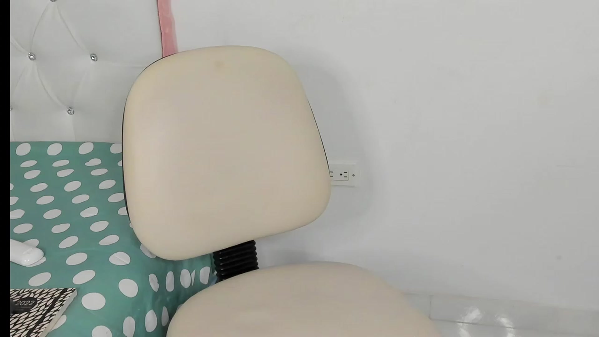 Gallery image thumbnail from Manelyk222's myfreecams stream on, 05/27/2023, 06:40 image 14 of 20