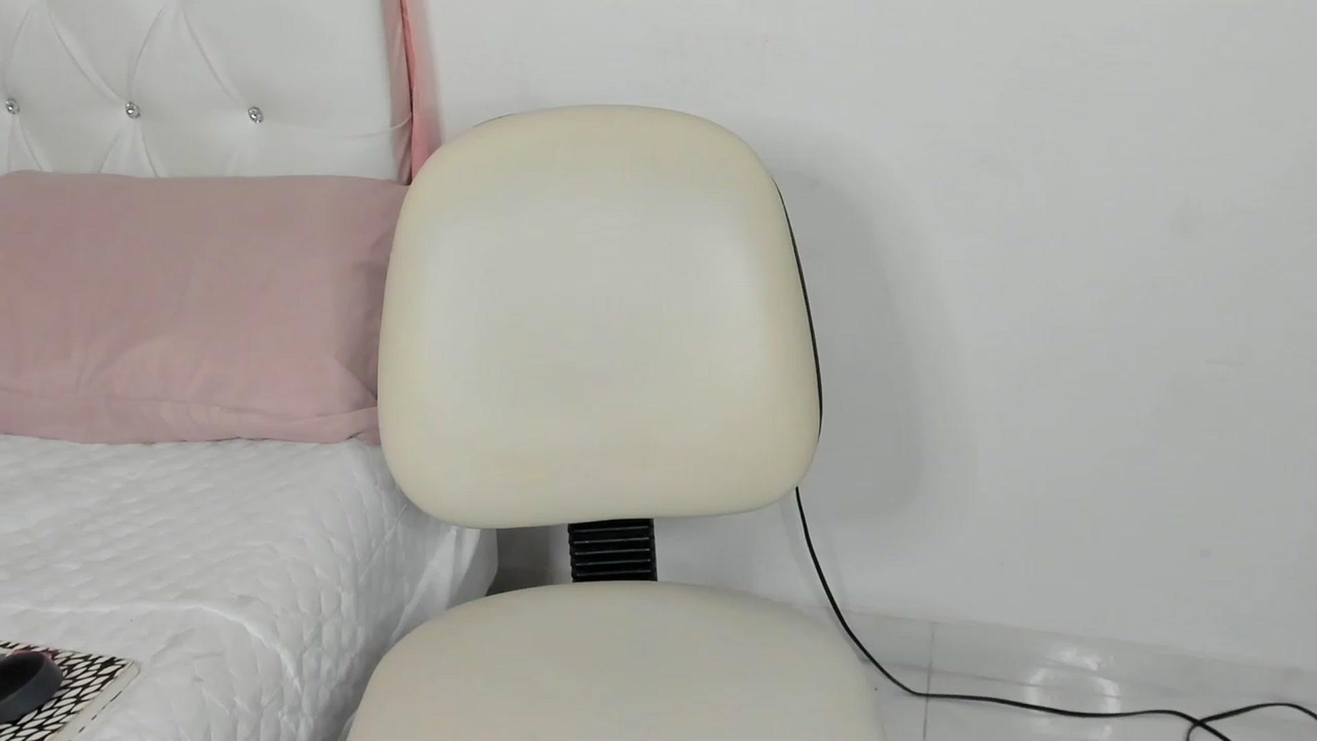 Gallery image thumbnail from Manelyk222's myfreecams stream on, 07/13/2023, 04:27 image 4 of 20