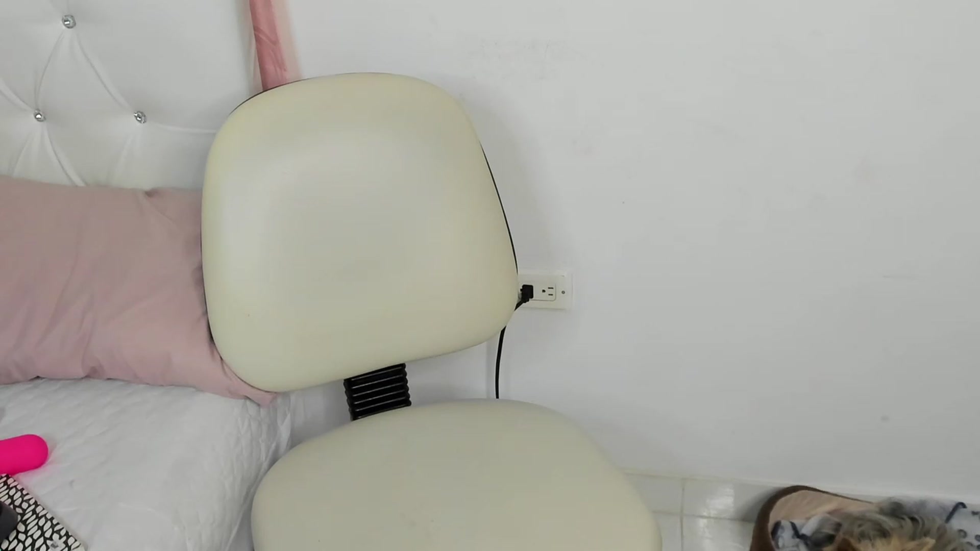 Gallery image thumbnail from Manelyk222's myfreecams stream on, 08/12/2023, 08:29 image 20 of 20