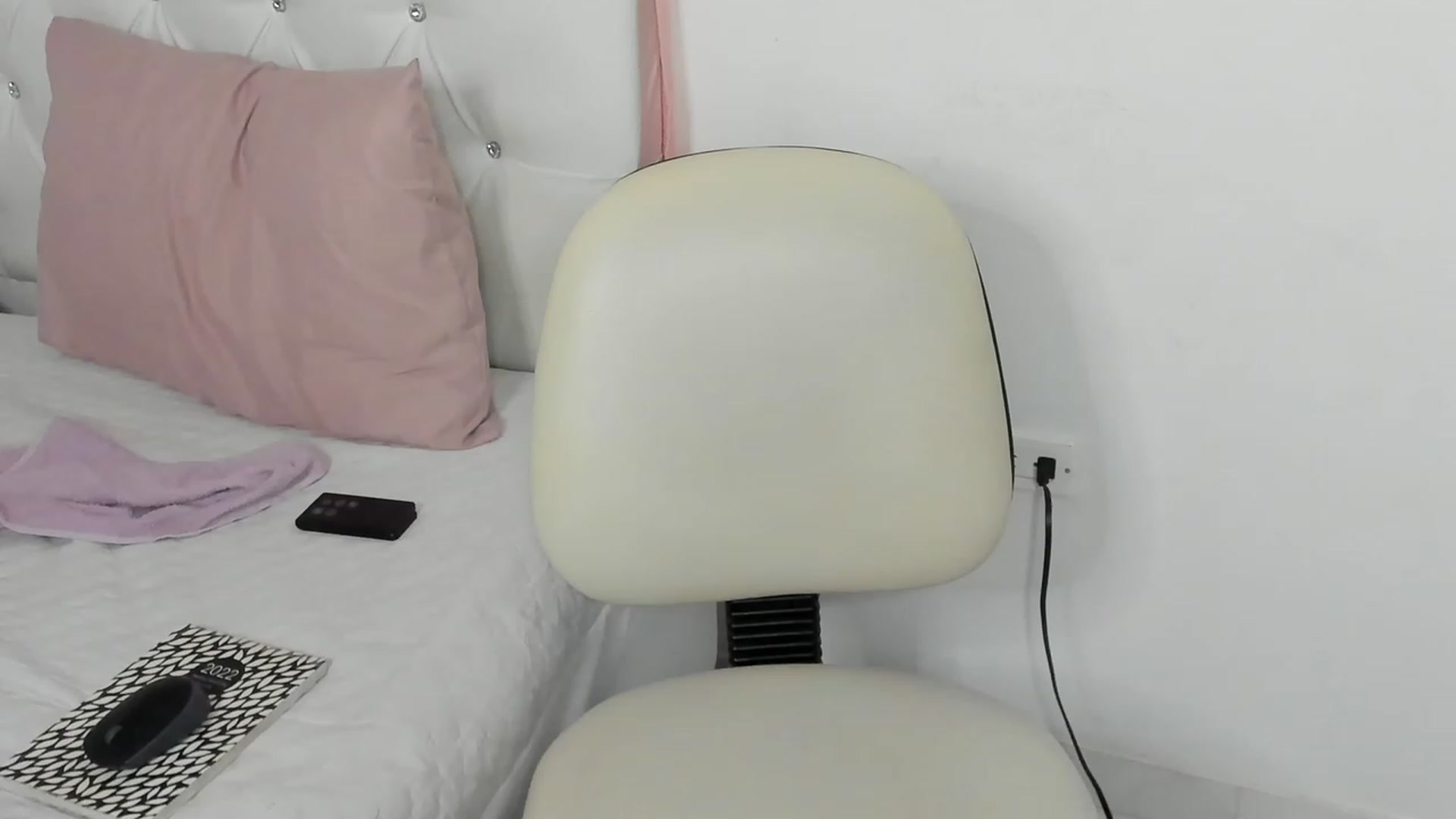Gallery image thumbnail from Manelyk222's myfreecams stream on, 09/10/2023, 07:21 image 5 of 20