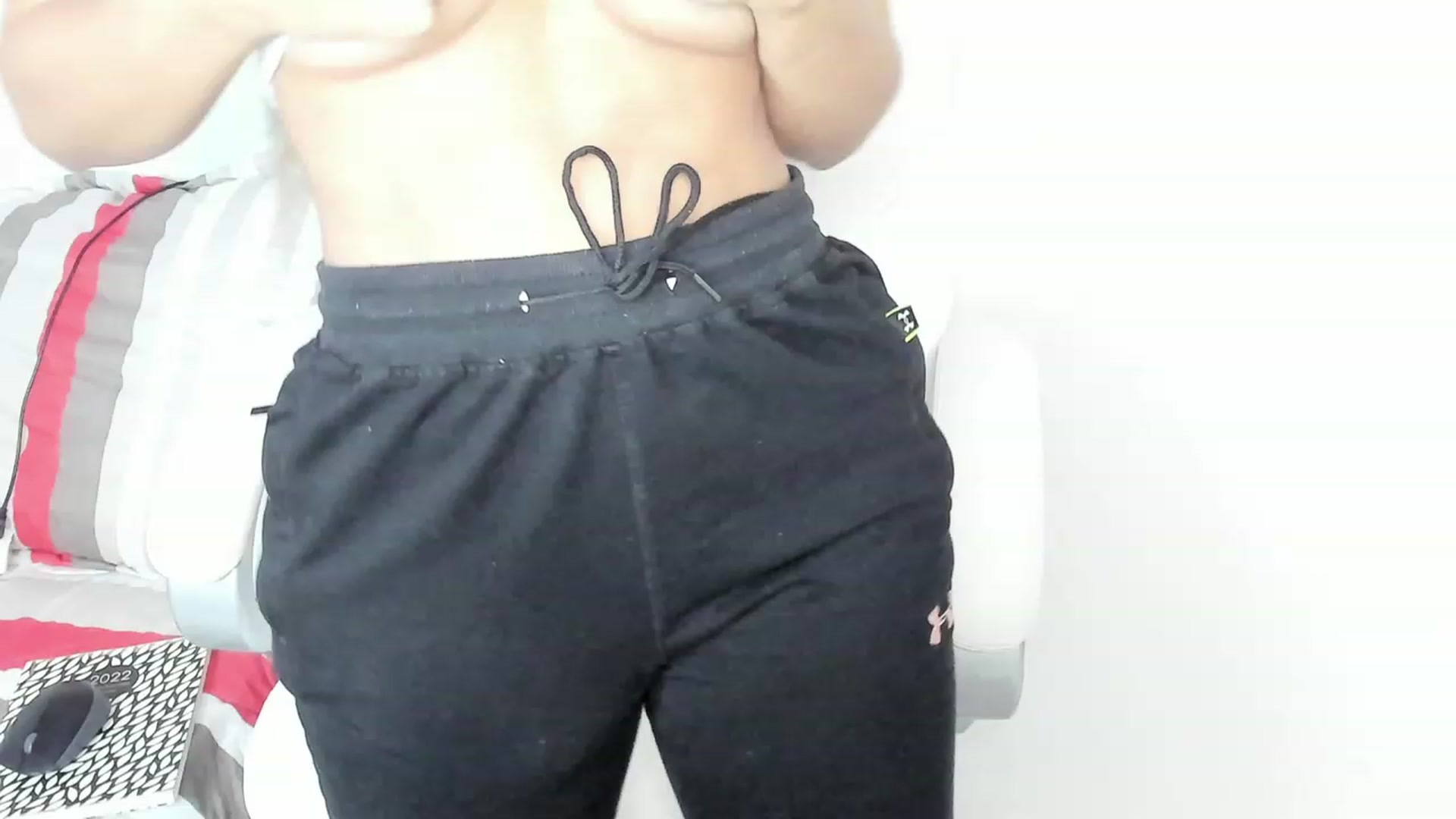Gallery image thumbnail from Manelyk222's myfreecams stream on, 10/16/2023, 01:31 image 19 of 20