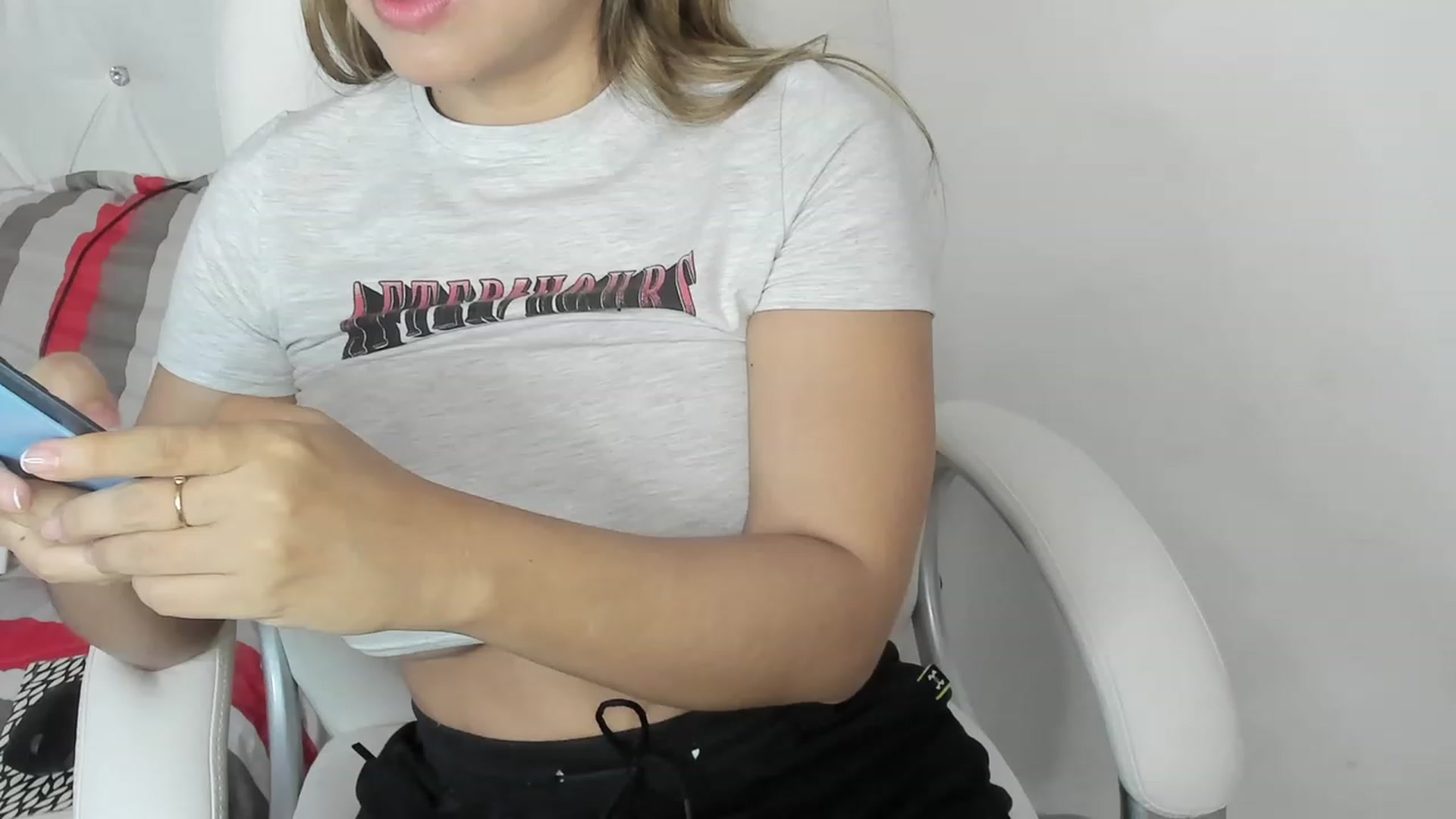 Gallery image thumbnail from Manelyk222's myfreecams stream on, 10/16/2023, 01:31 image 16 of 20