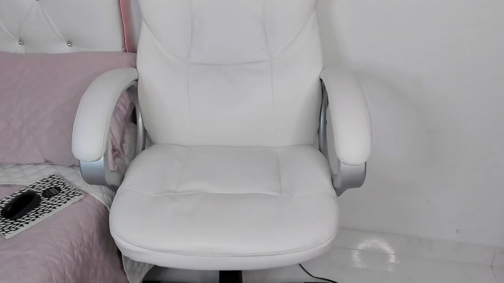 Gallery image thumbnail from Manelyk222's myfreecams stream on, 01/01/2024, 10:42 image 3 of 20