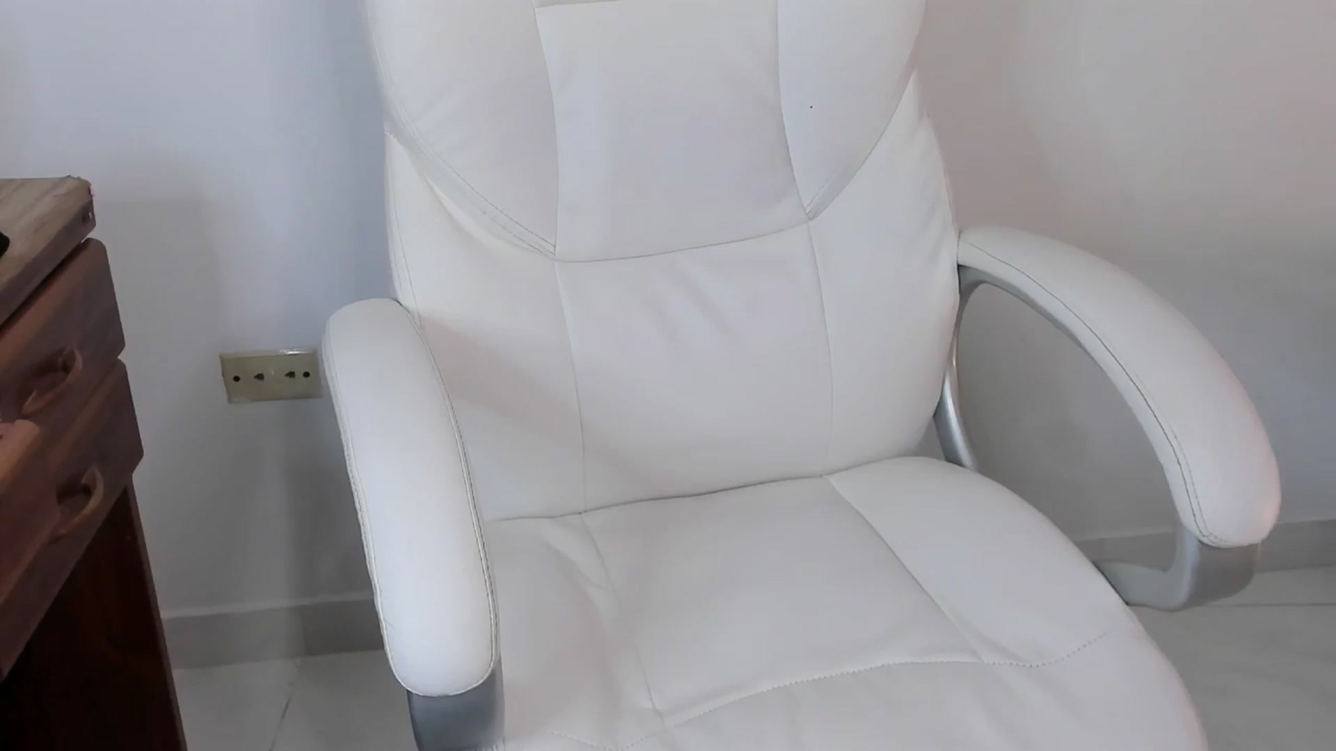 Gallery image thumbnail from Manelyk222's myfreecams stream on, 06/03/2024, 06:46 image 16 of 20