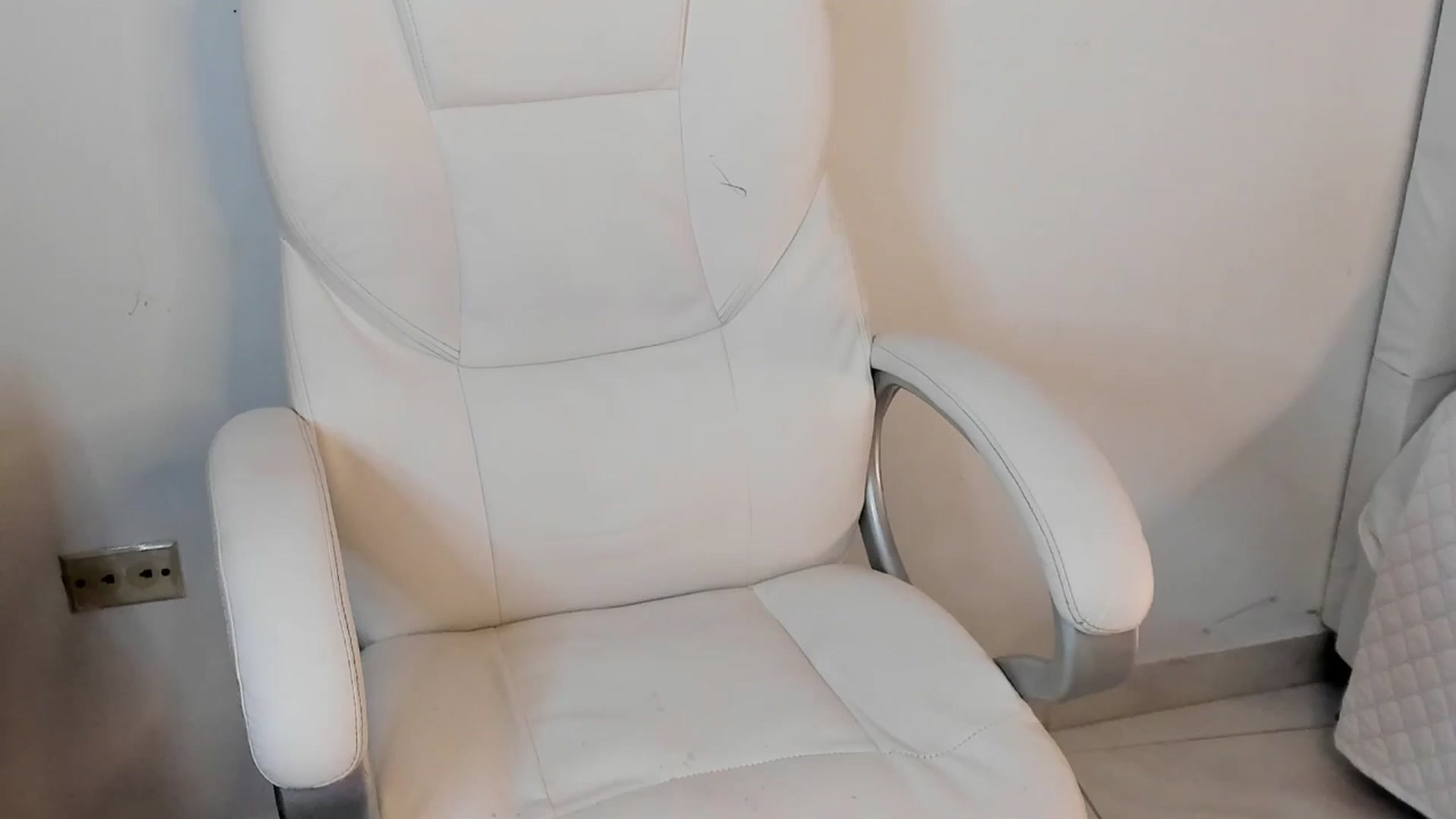 Gallery image thumbnail from Manelyk222's myfreecams stream on, 08/04/2024, 06:14 image 13 of 20