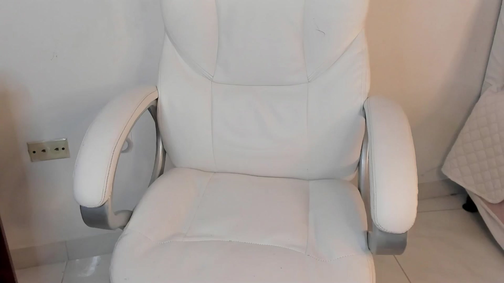 Gallery image thumbnail from Manelyk222's myfreecams stream on, 09/04/2024, 06:41 image 2 of 20