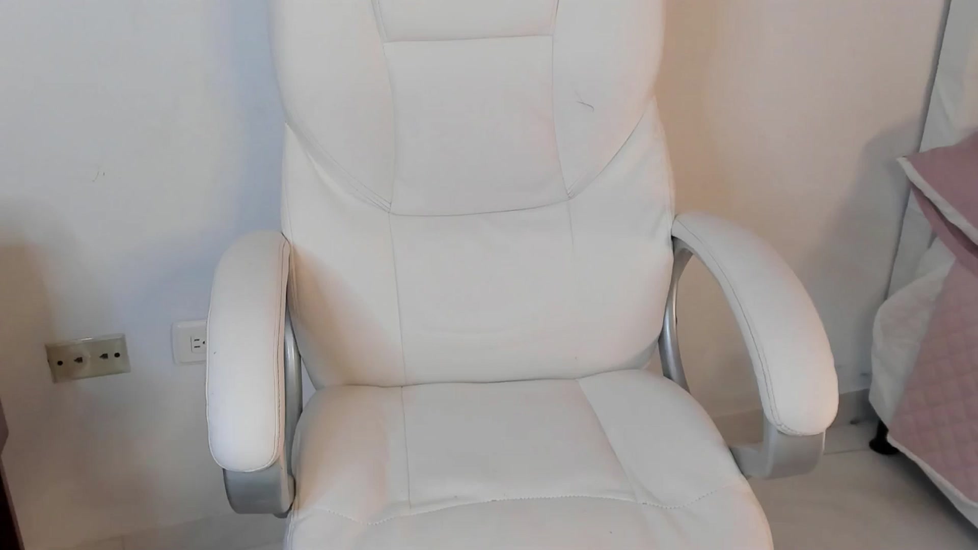 Gallery image thumbnail from Manelyk222's myfreecams stream on, 09/08/2024, 23:09 image 8 of 20