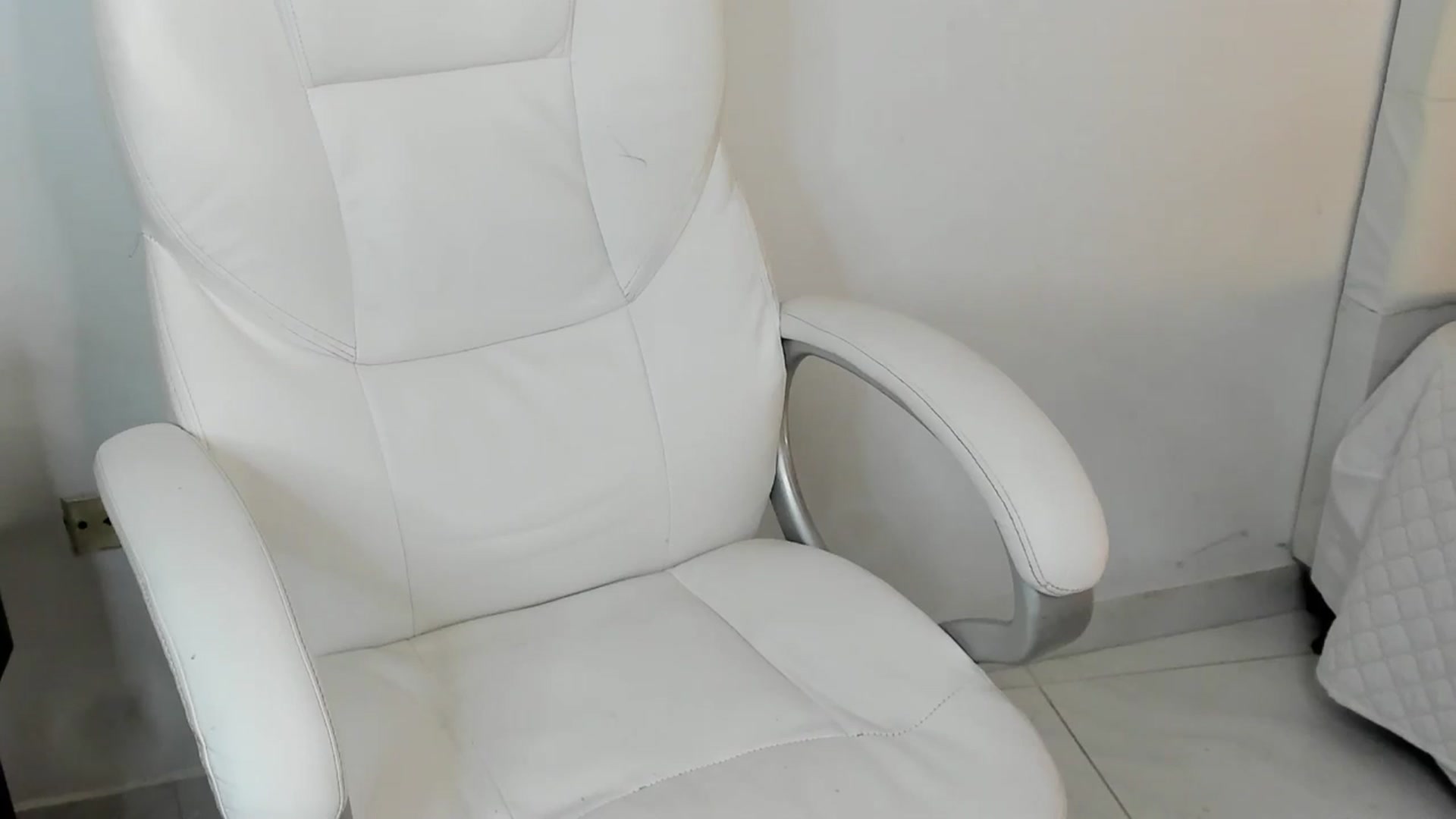 Gallery image thumbnail from Manelyk222's myfreecams stream on, 10/03/2024, 03:07 image 14 of 20