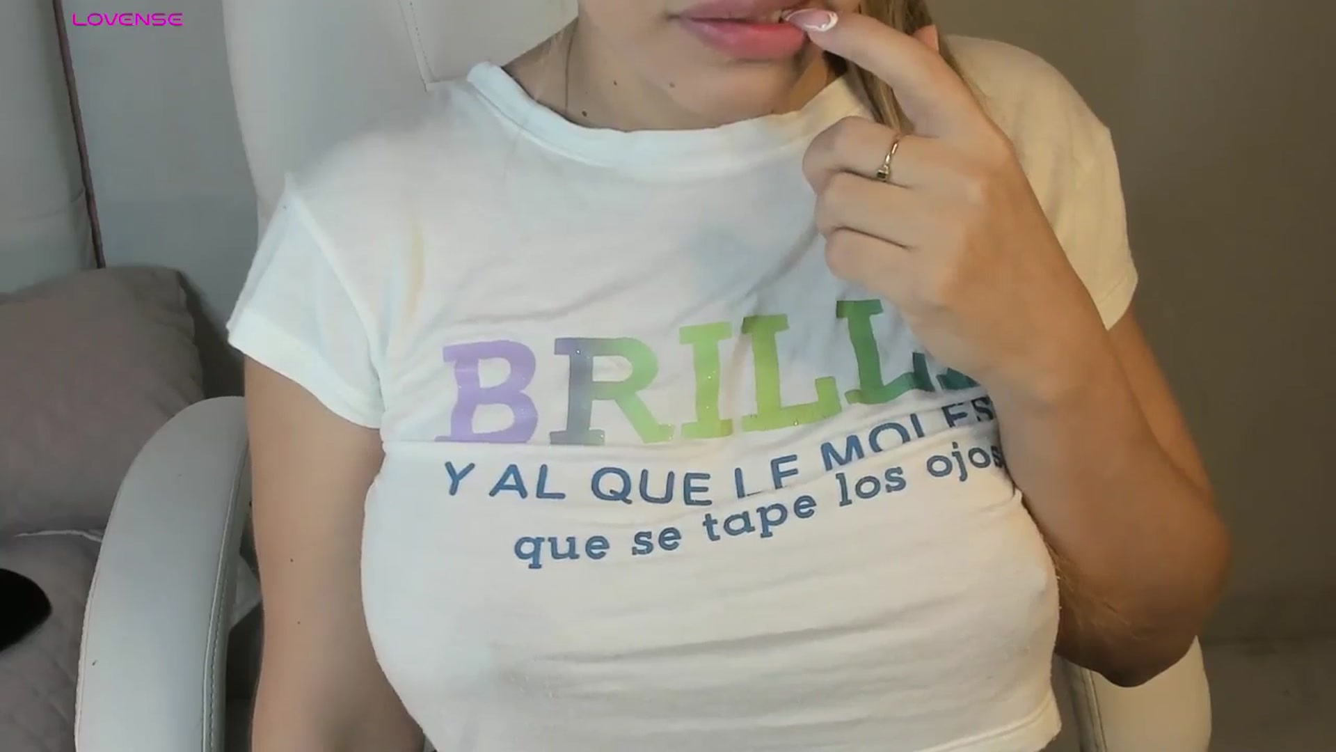Gallery image thumbnail from Manelyk222's myfreecams stream on, 11/15/2024, 03:41 image 20 of 20
