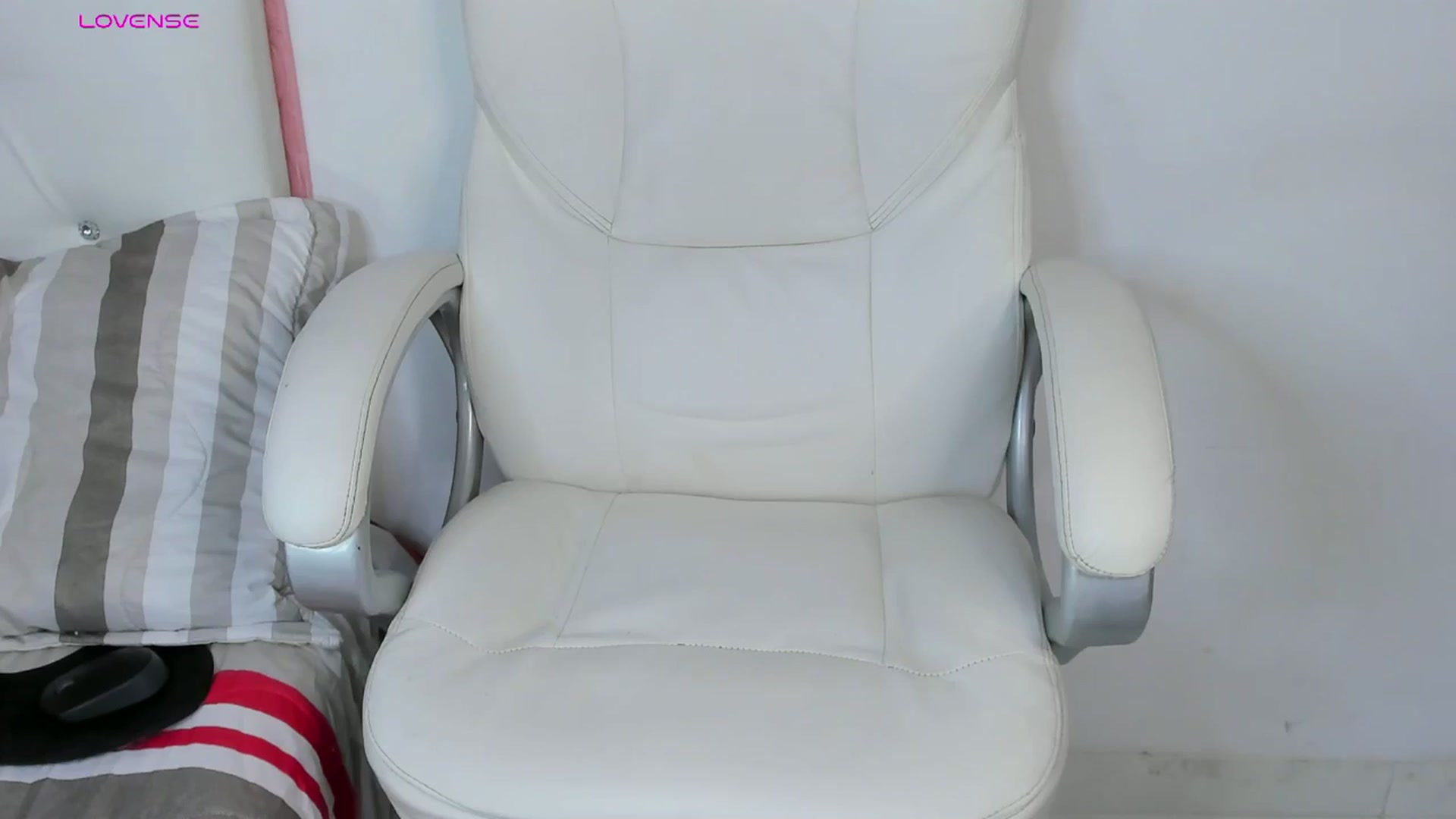 Gallery image thumbnail from Manelyk222's myfreecams stream on, 12/24/2024, 08:00 image 6 of 20