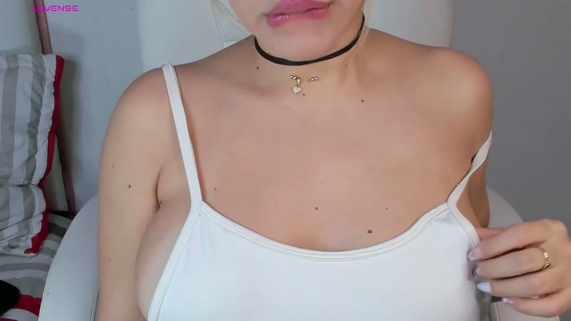 Gallery image thumbnail from Manelyk222's myfreecams stream on, 12/31/2024, 06:07 image 2 of 20