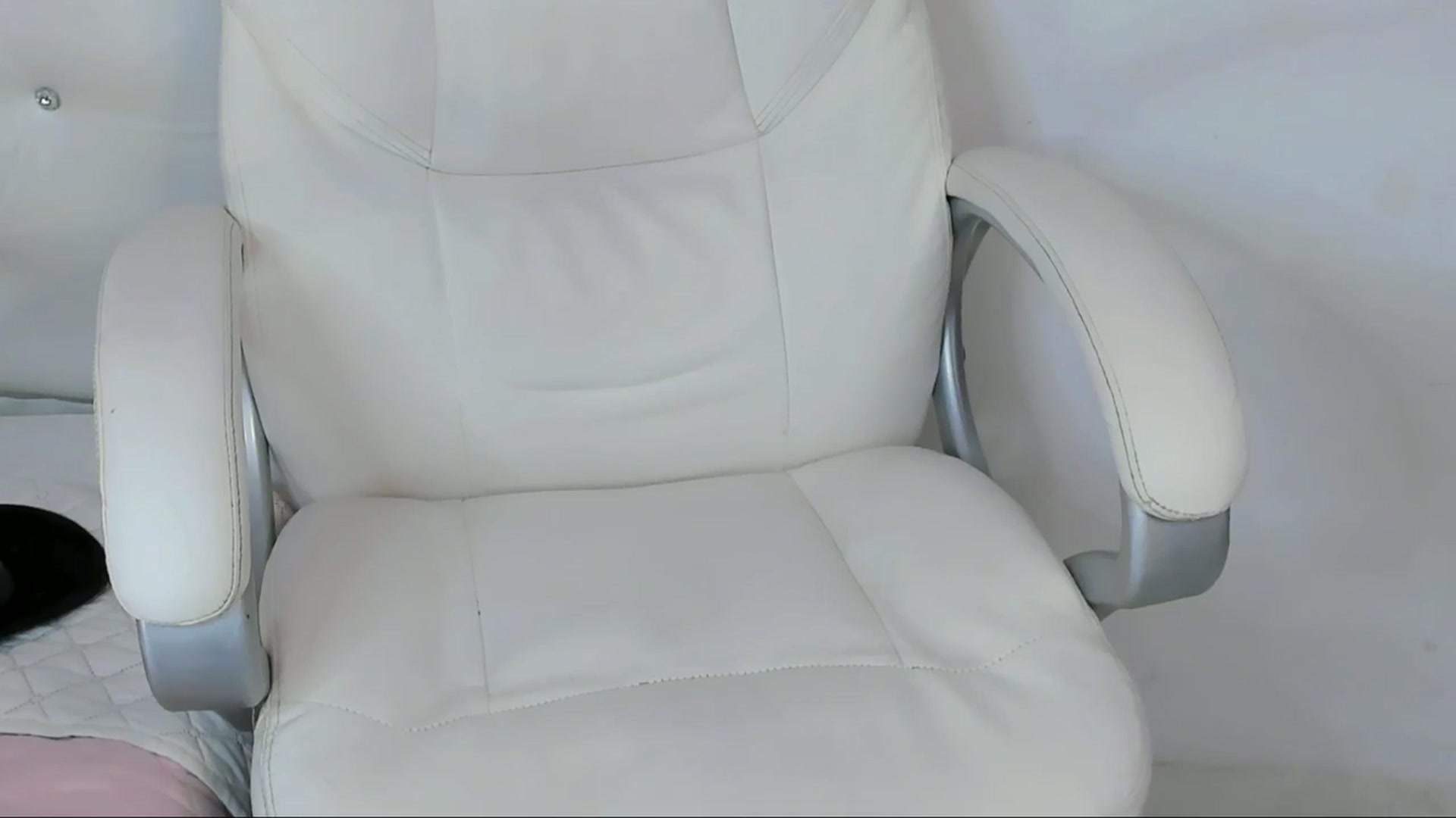 Gallery image thumbnail from Manelyk222's myfreecams stream on, 03/03/2025, 03:30 image 15 of 20