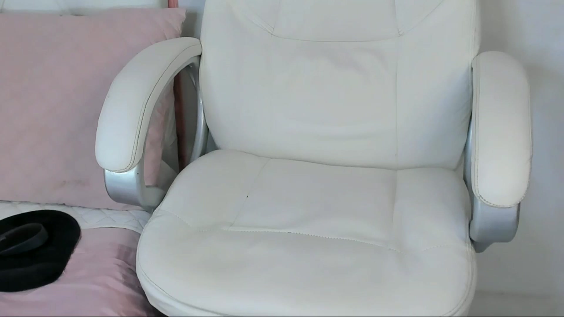 Gallery image thumbnail from Manelyk222's myfreecams stream on, 03/21/2025, 03:42 image 20 of 20