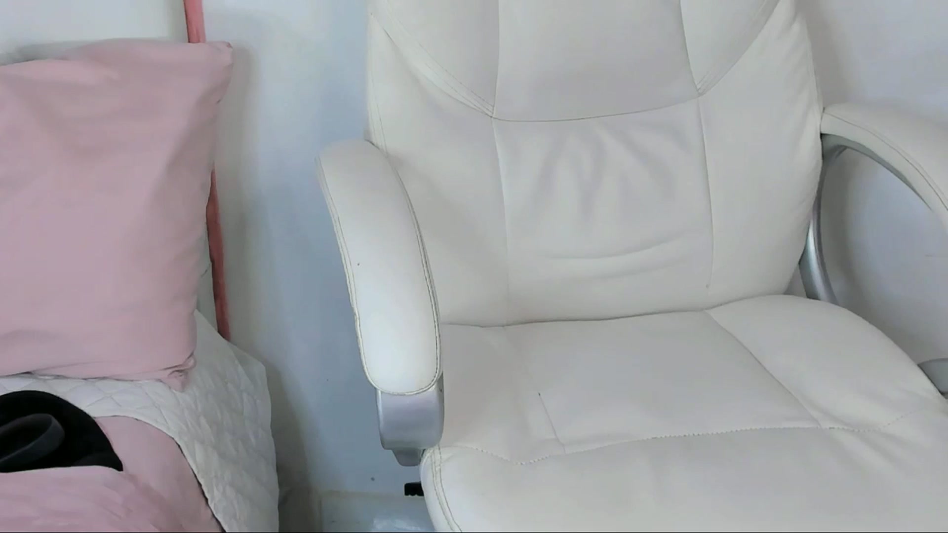 Gallery image thumbnail from Manelyk222's myfreecams stream on, 03/22/2025, 06:32 image 15 of 20