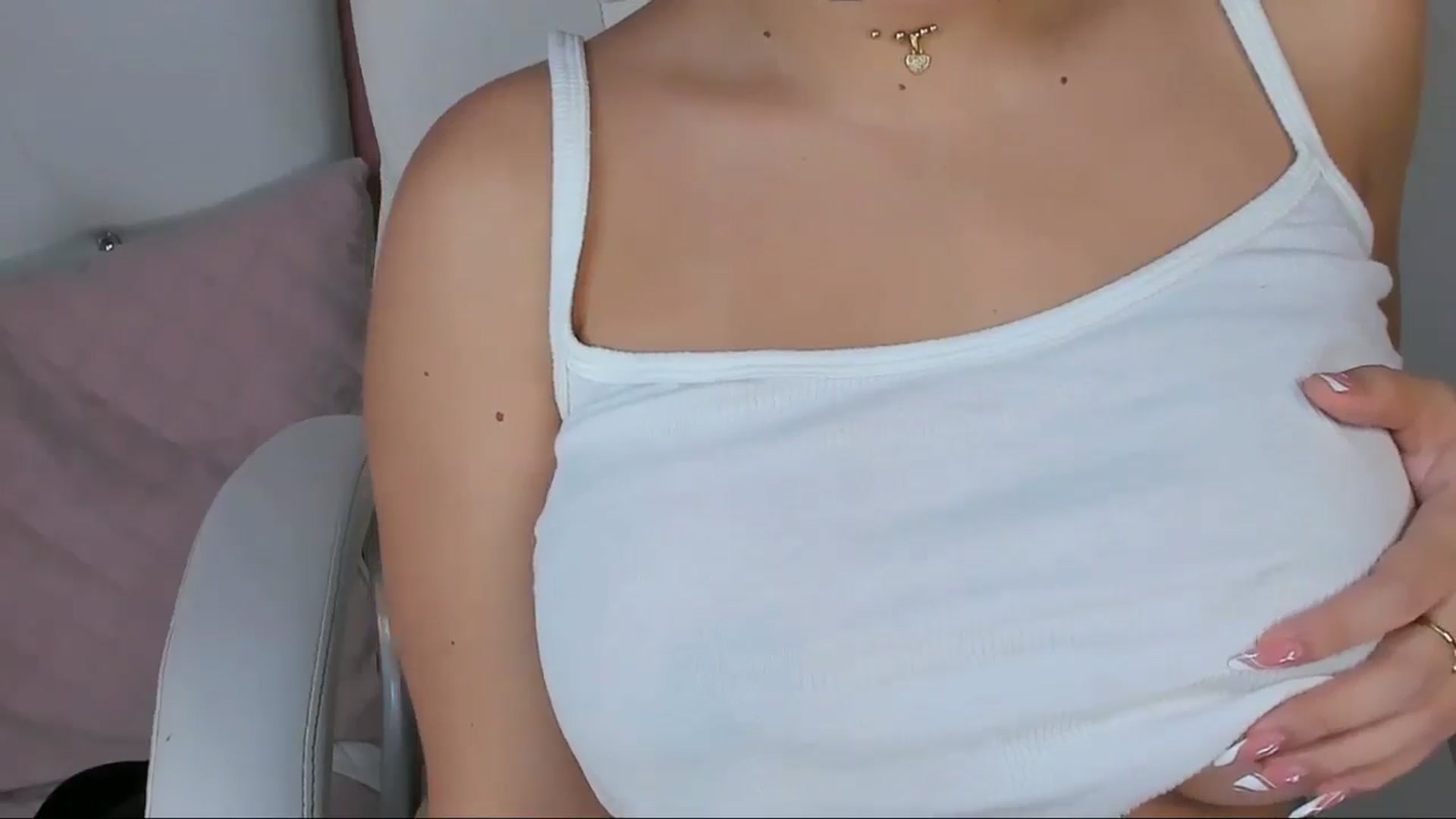 Gallery image thumbnail from Manelyk222's myfreecams stream on, 04/07/2025, 05:35 image 13 of 20