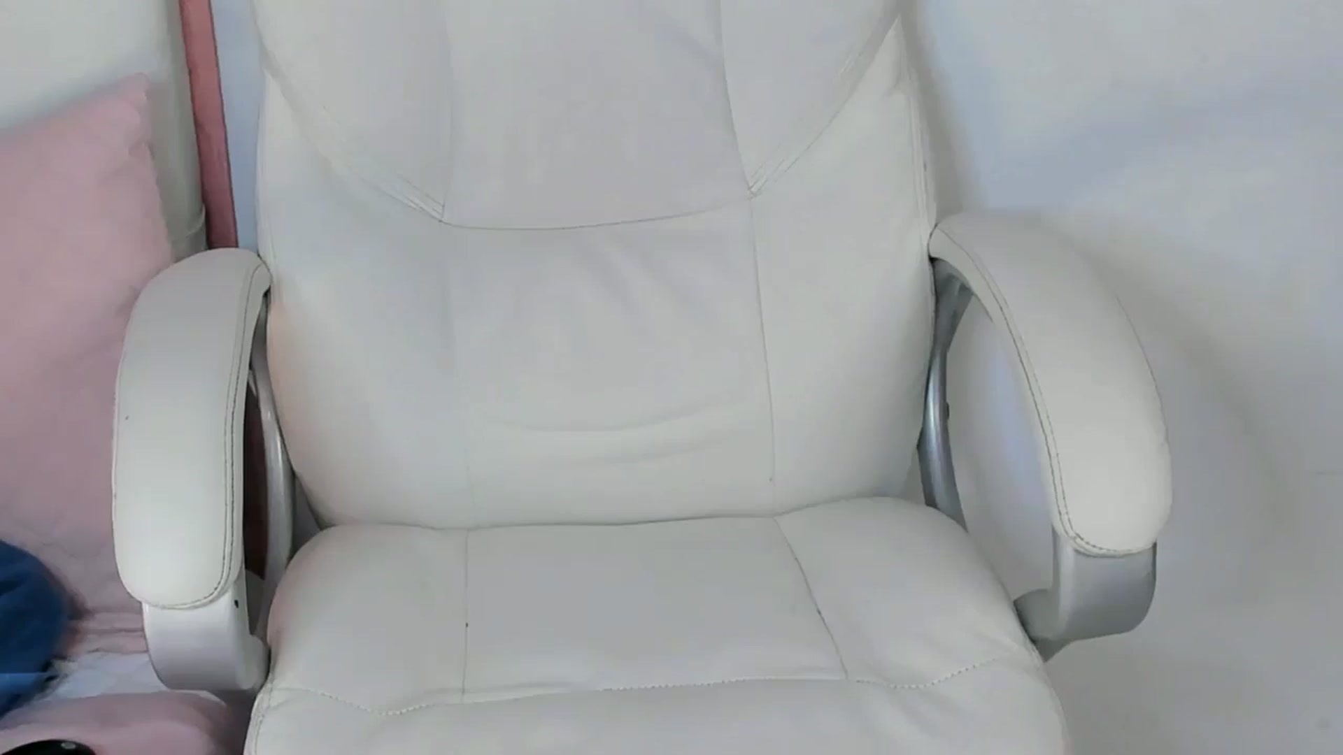 Gallery image thumbnail from Manelyk222's myfreecams stream on, 04/18/2025, 24:01 image 20 of 20