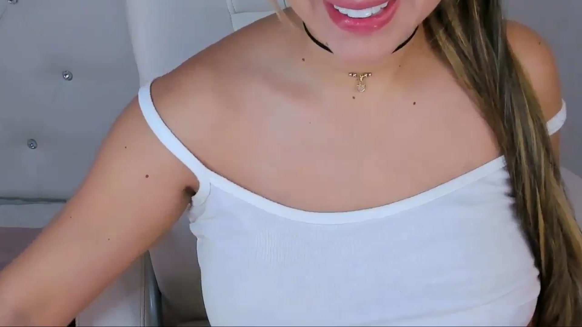 Gallery image thumbnail from Manelyk222's myfreecams stream on, 04/24/2025, 05:19 image 5 of 20