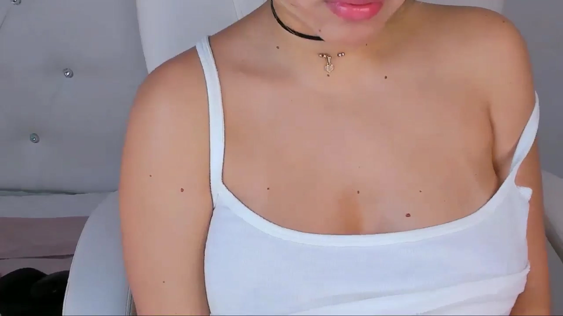 Gallery image thumbnail from Manelyk222's myfreecams stream on, 04/24/2025, 07:29 image 17 of 20