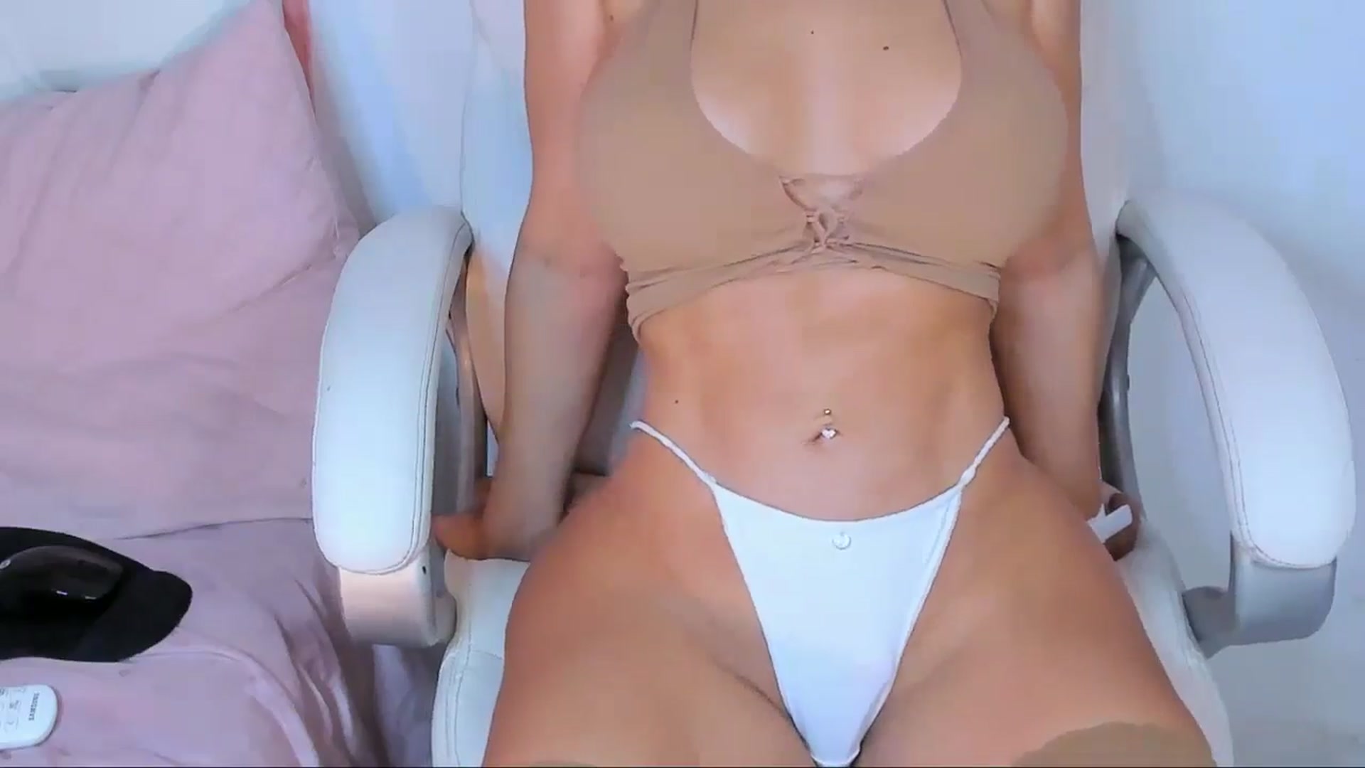 Gallery image thumbnail from Manelyk222's myfreecams stream on, 05/12/2025, 07:24 image 2 of 20