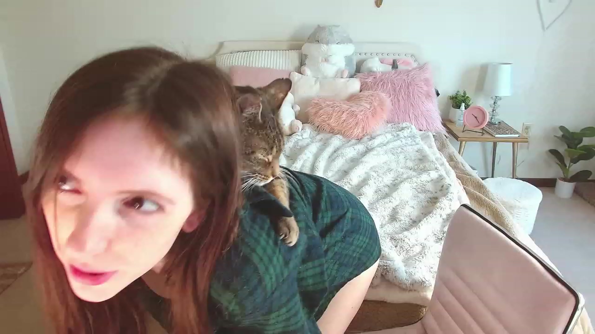 Gallery image thumbnail from MangoMae's myfreecams stream on, 03/26/2023, 15:52 image 16 of 20