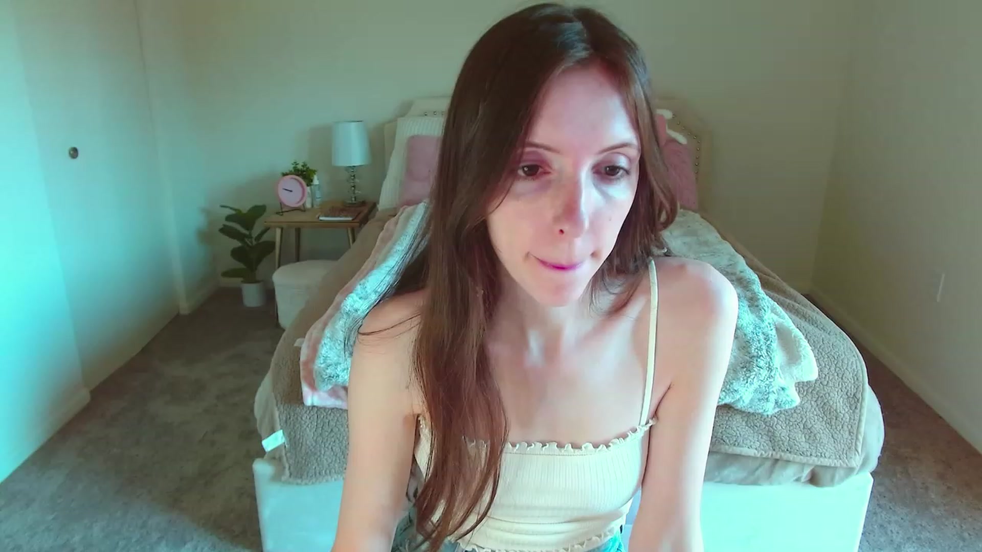 Gallery image thumbnail from MangoMae's myfreecams stream on, 04/12/2023, 13:53 image 13 of 20