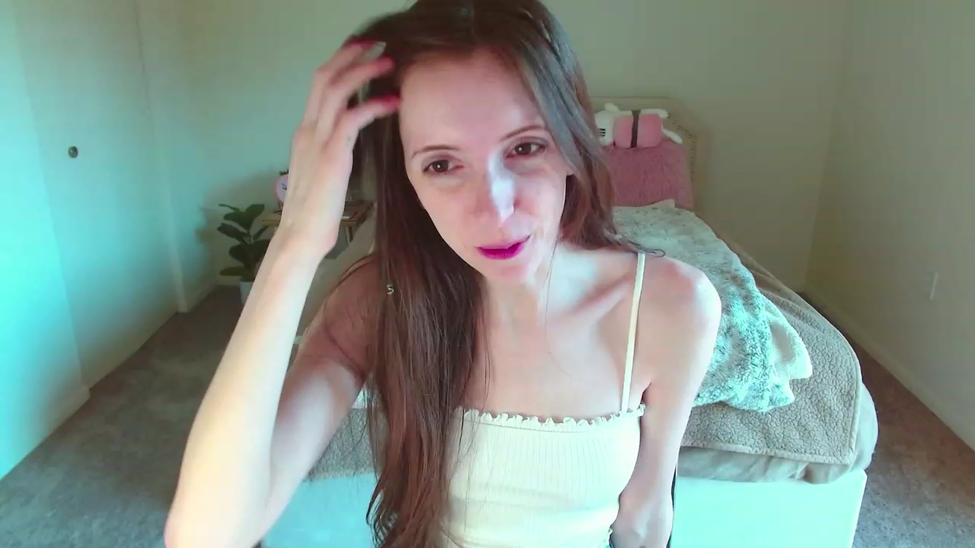 Gallery image thumbnail from MangoMae's myfreecams stream on, 04/12/2023, 13:53 image 18 of 20