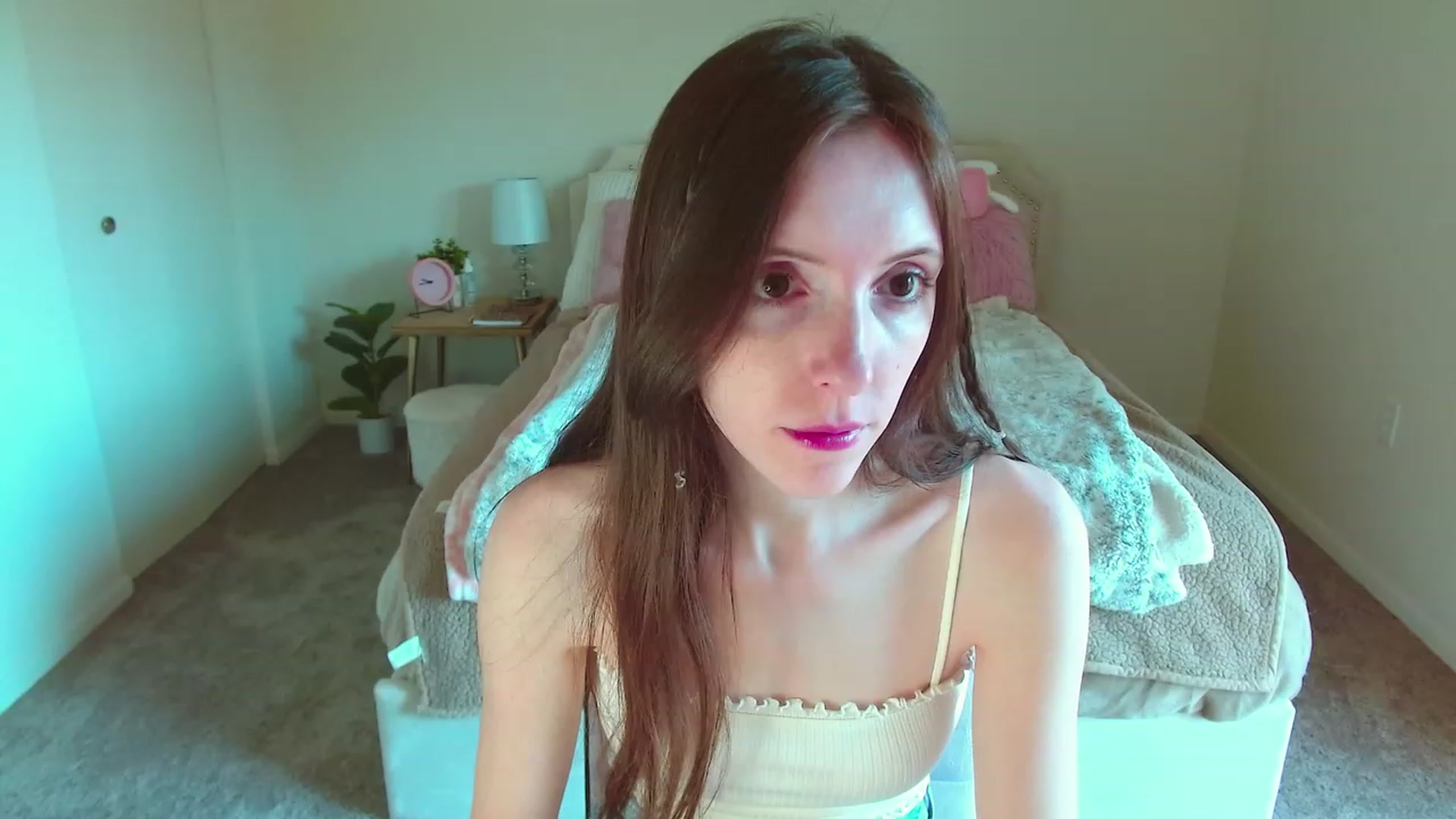 Gallery image thumbnail from MangoMae's myfreecams stream on, 04/12/2023, 13:53 image 8 of 20