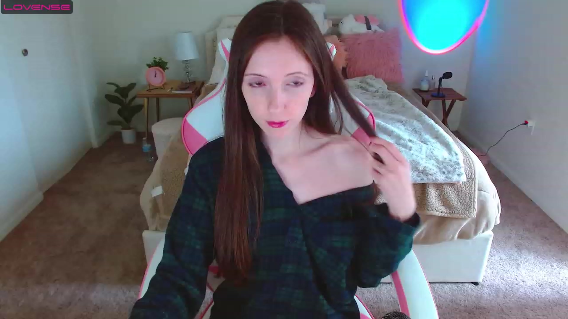 Gallery image thumbnail from MangoMae's myfreecams stream on, 04/20/2023, 17:10 image 9 of 20