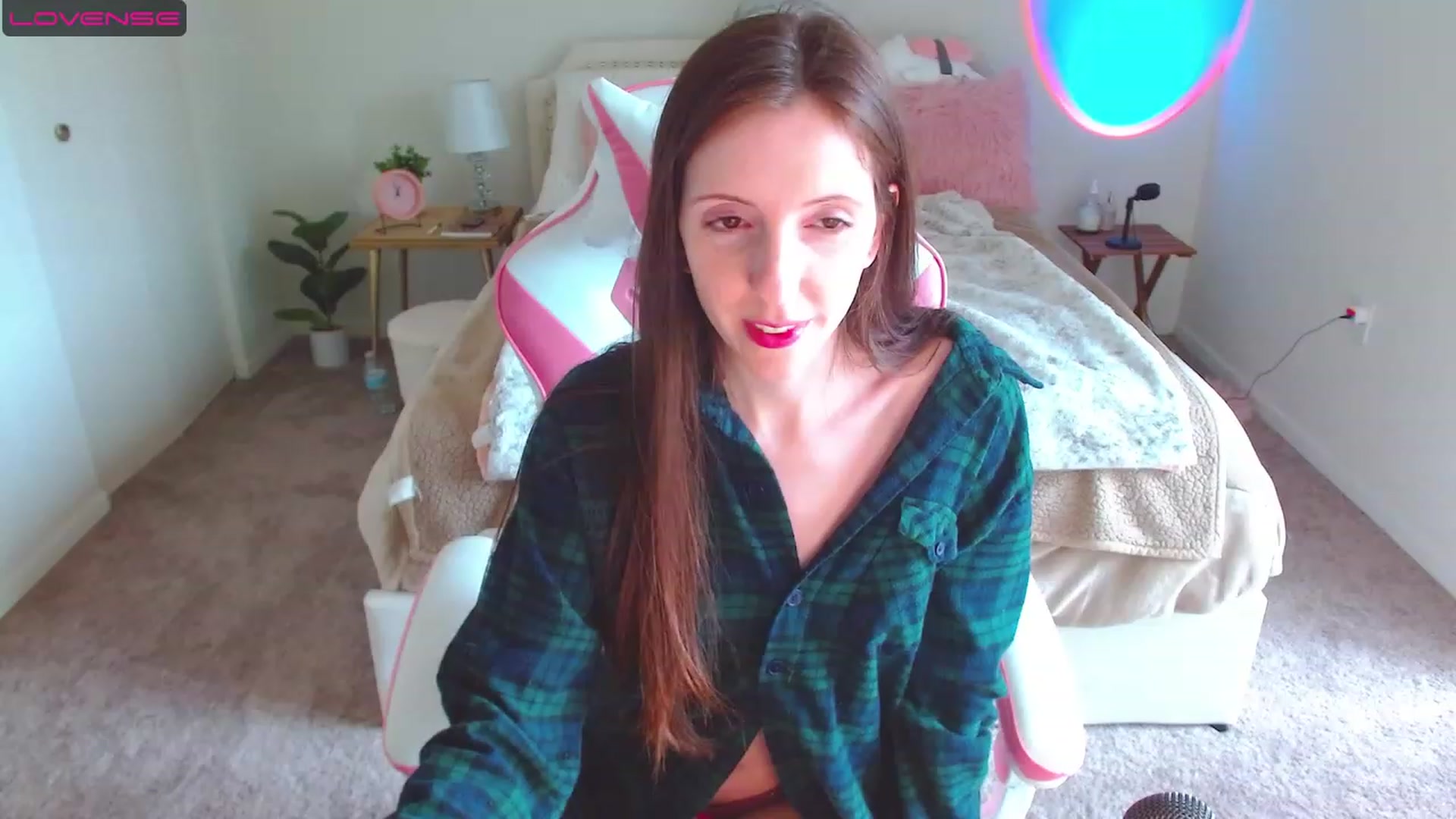 Gallery image thumbnail from MangoMae's myfreecams stream on, 04/20/2023, 17:10 image 5 of 20