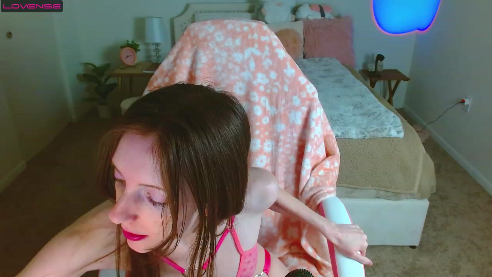 Gallery image thumbnail from MangoMae's myfreecams stream on, 04/23/2023, 13:31 image 2 of 20