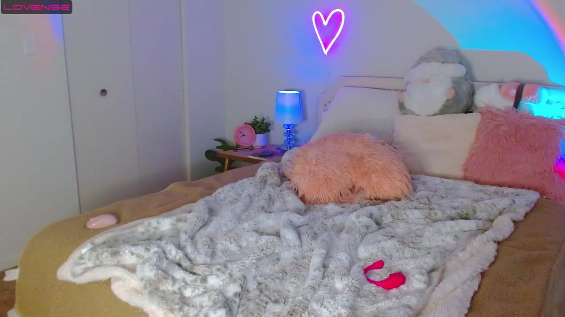 Gallery image thumbnail from MangoMae's myfreecams stream on, 04/28/2023, 12:57 image 20 of 20