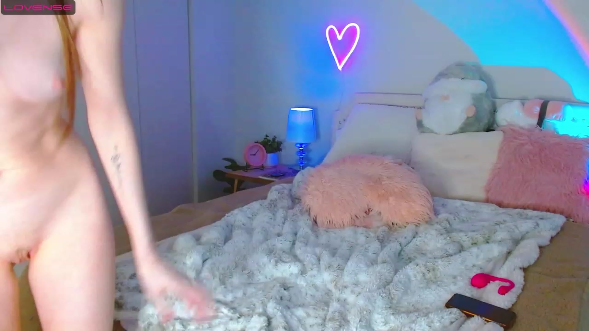 Gallery image thumbnail from MangoMae's myfreecams stream on, 04/28/2023, 13:24 image 8 of 20