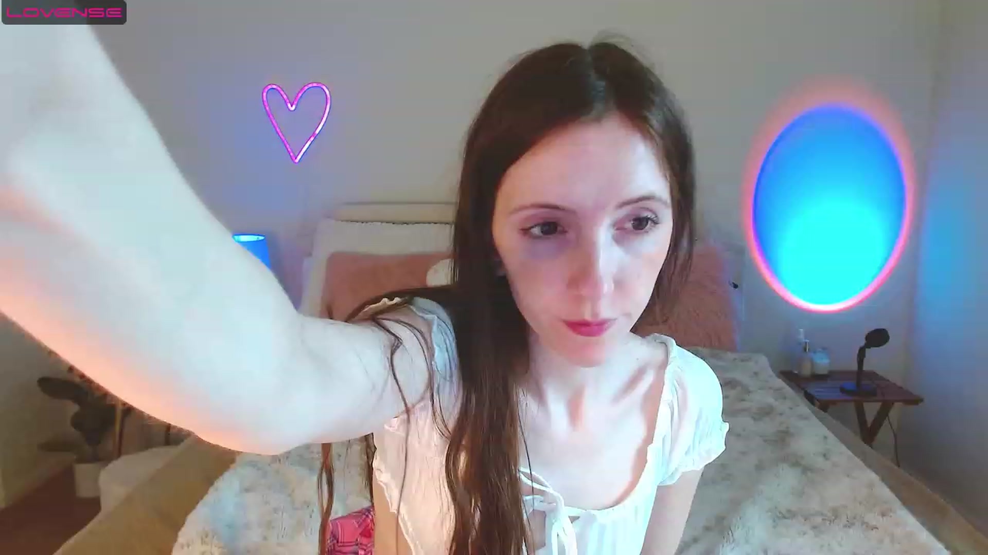 Gallery image thumbnail from MangoMae's myfreecams stream on, 05/06/2023, 14:36 image 3 of 20