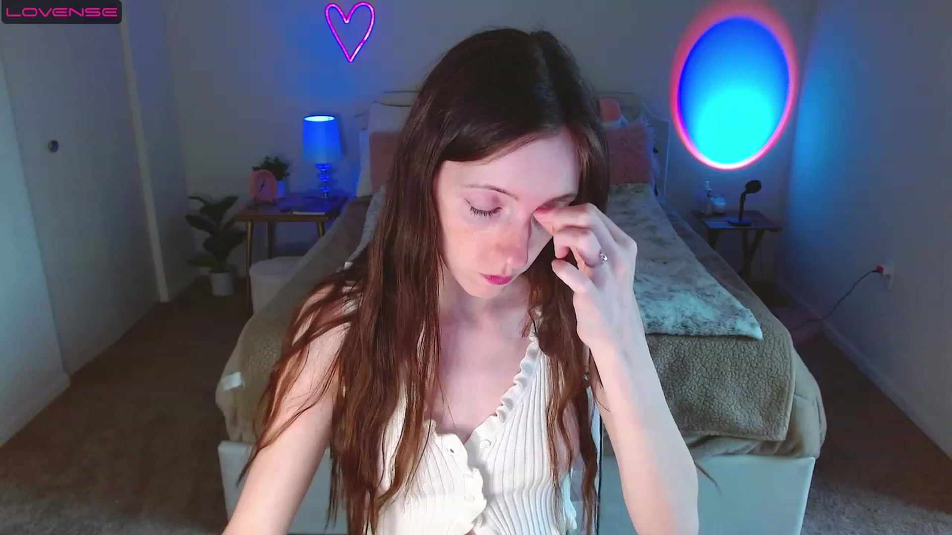 Gallery image thumbnail from MangoMae's myfreecams stream on, 05/06/2023, 17:48 image 9 of 20