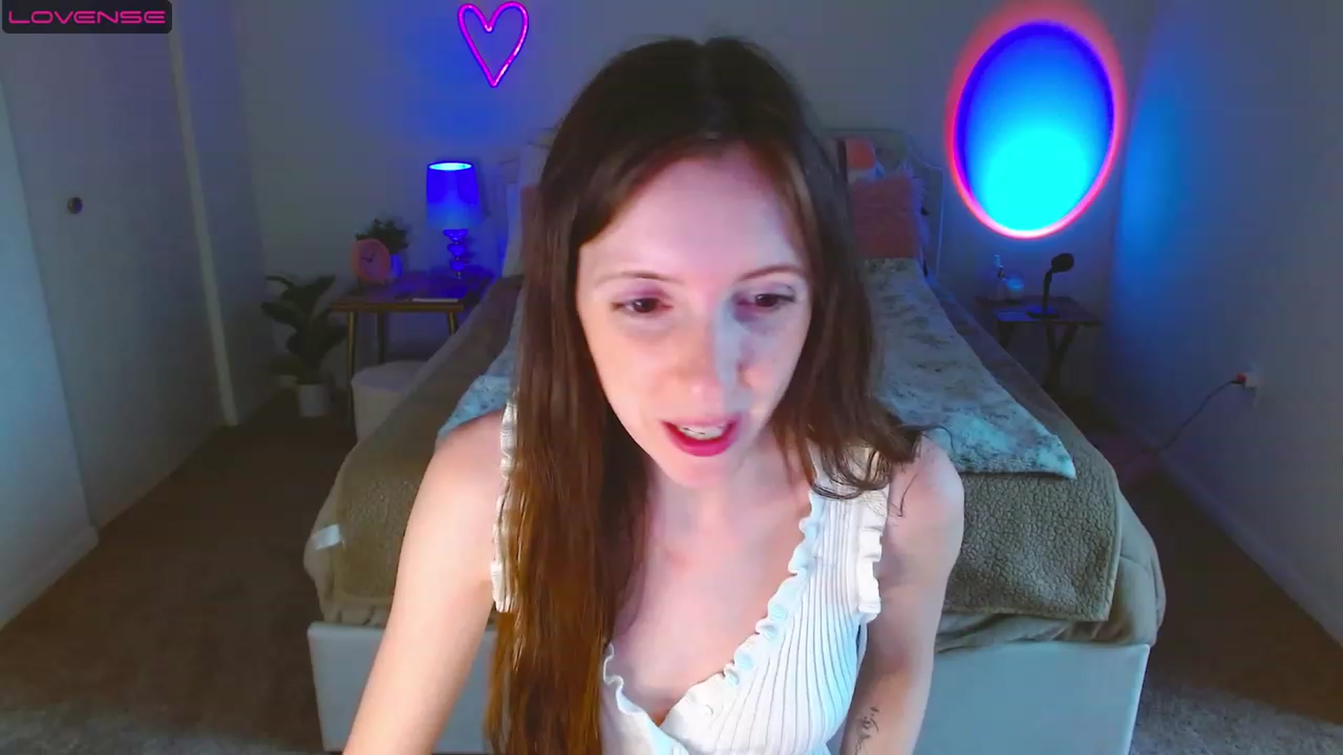 Gallery image thumbnail from MangoMae's myfreecams stream on, 05/06/2023, 17:48 image 20 of 20