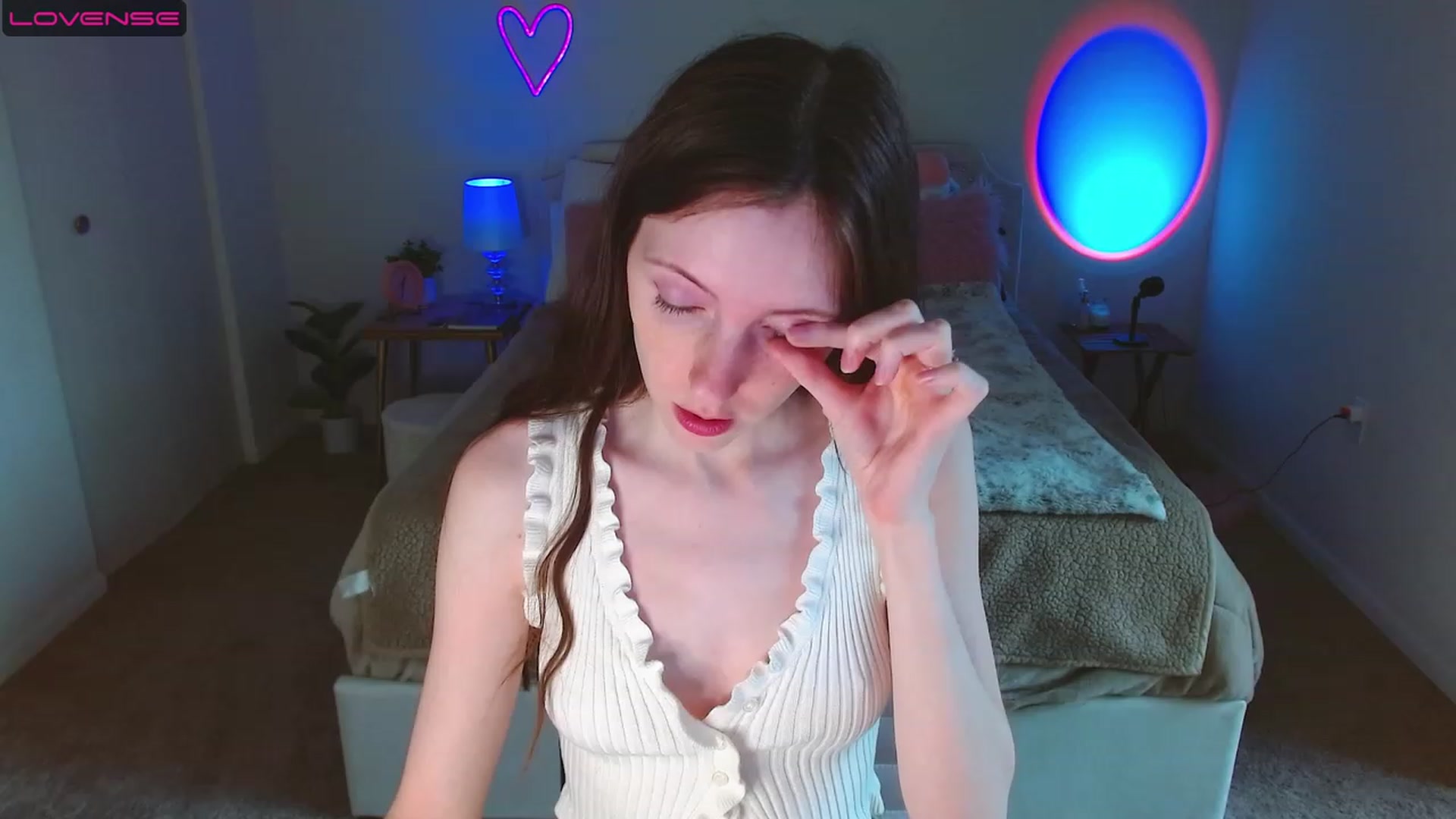 Gallery image thumbnail from MangoMae's myfreecams stream on, 05/06/2023, 17:48 image 4 of 20
