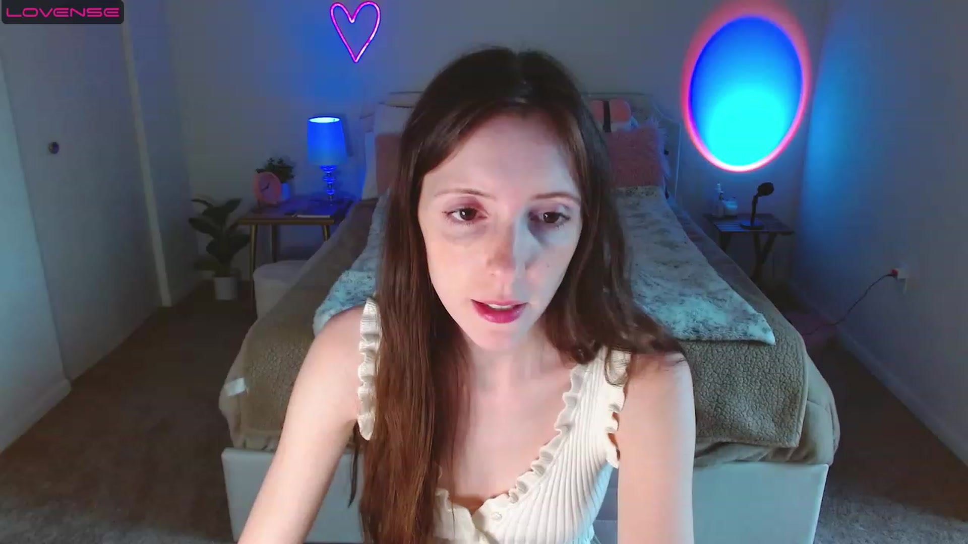 Gallery image thumbnail from MangoMae's myfreecams stream on, 05/06/2023, 17:48 image 14 of 20