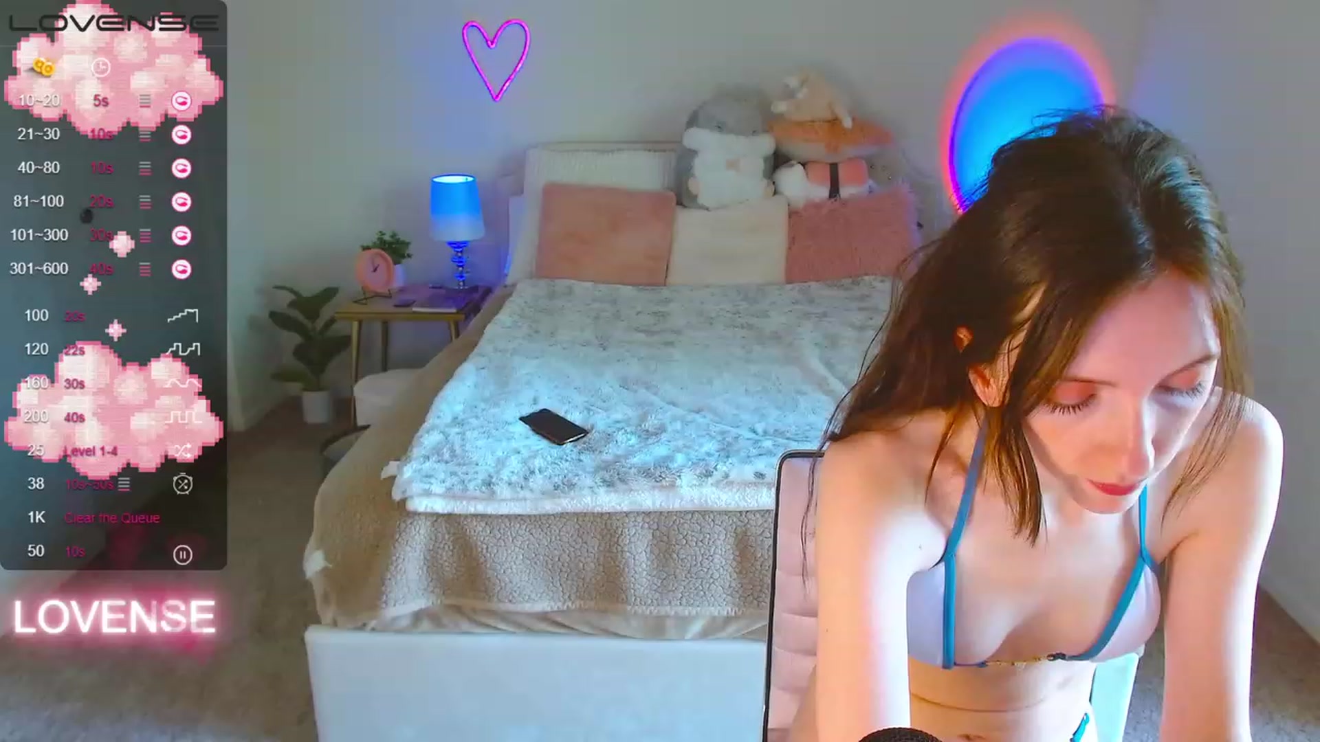 Gallery image thumbnail from MangoMae's myfreecams stream on, 05/07/2023, 18:03 image 14 of 20