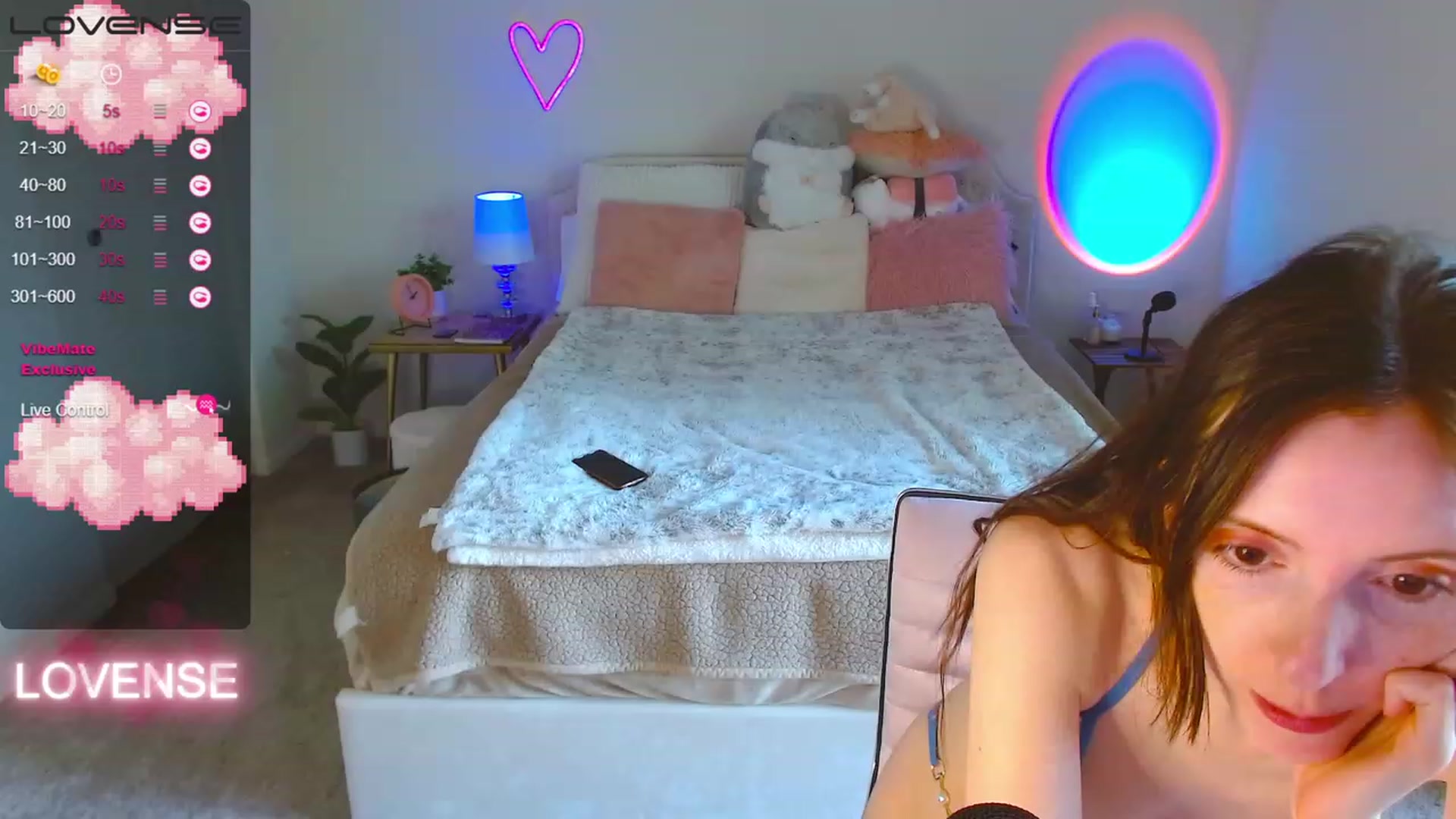 Gallery image thumbnail from MangoMae's myfreecams stream on, 05/07/2023, 18:03 image 10 of 20