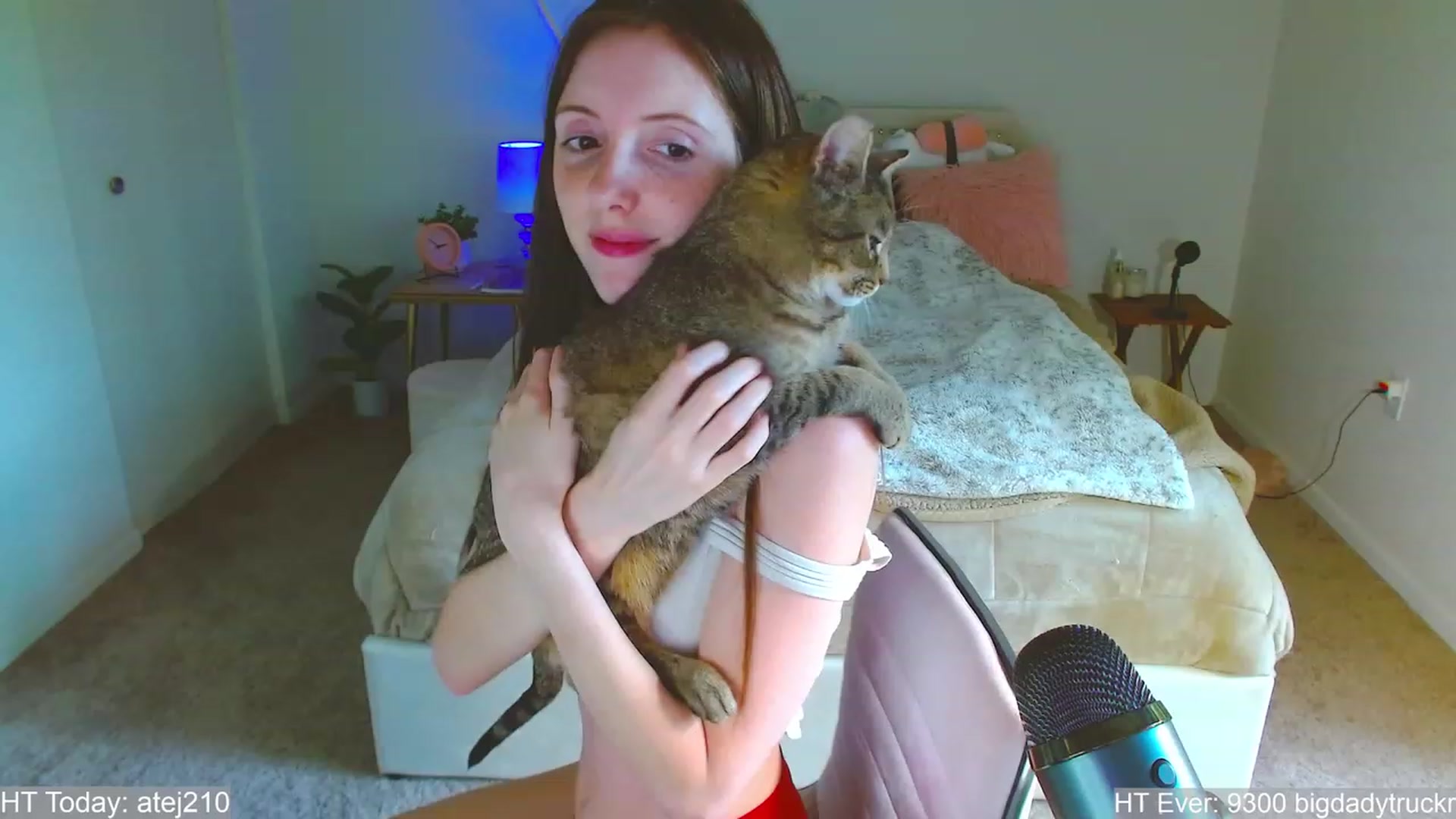 Gallery image thumbnail from MangoMae's myfreecams stream on, 06/02/2023, 19:05 image 17 of 20