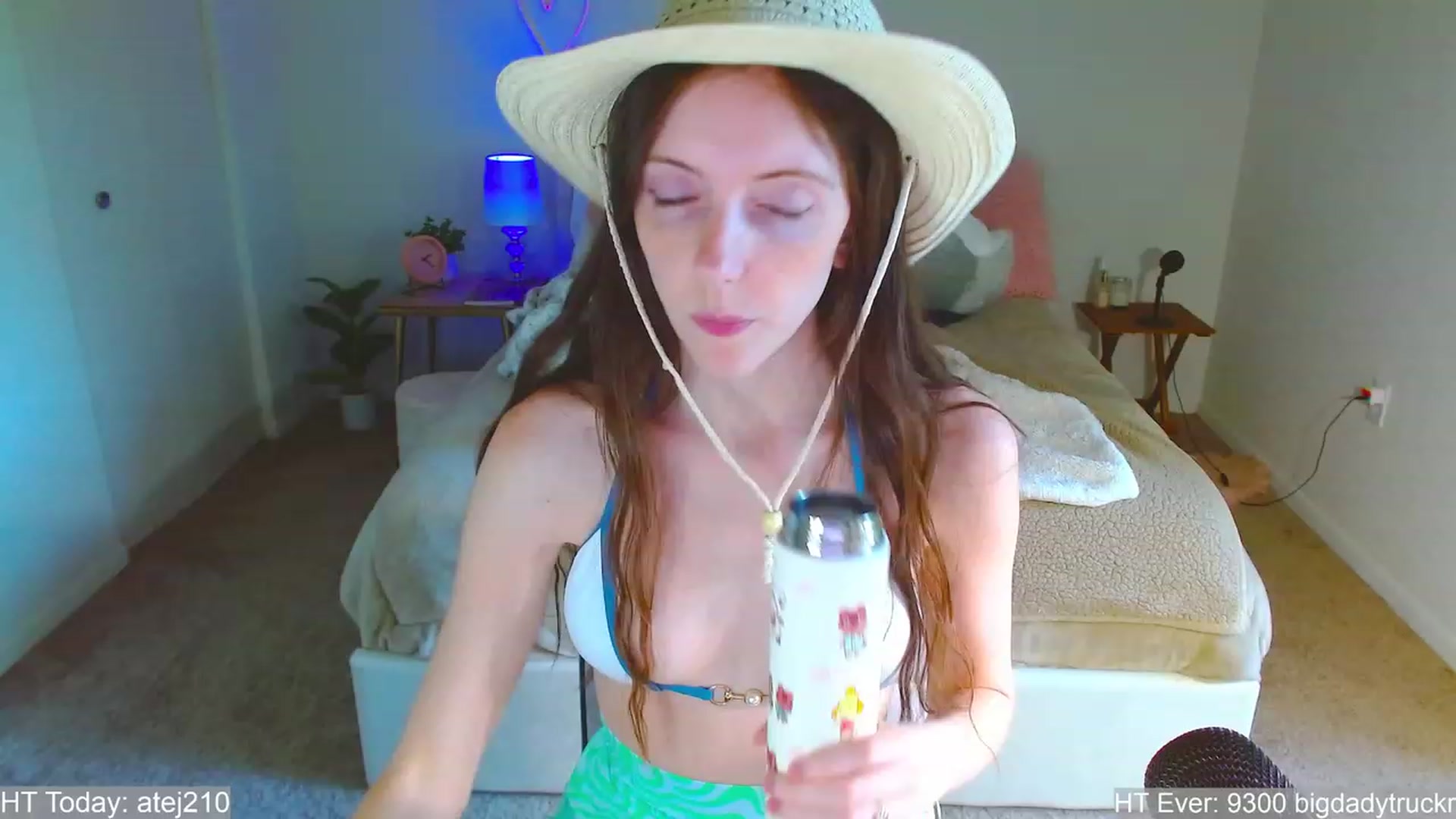 Gallery image thumbnail from MangoMae's myfreecams stream on, 06/04/2023, 20:11 image 5 of 20