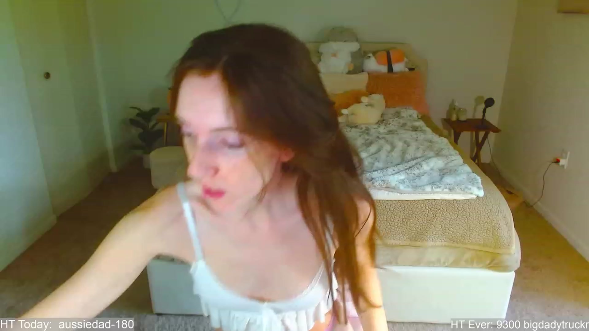 Gallery image thumbnail from MangoMae's myfreecams stream on, 07/04/2023, 18:21 image 11 of 20